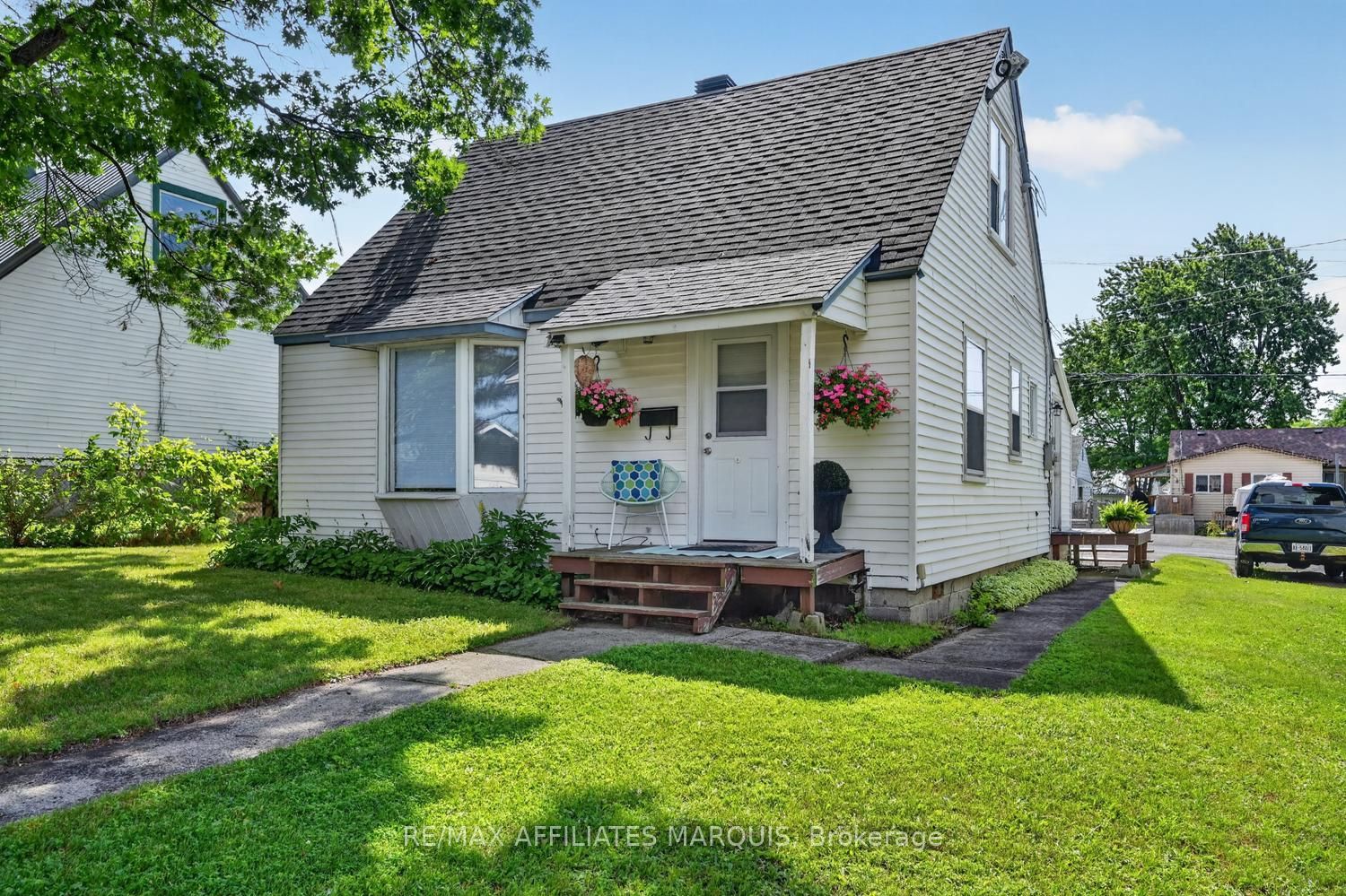 12 Churchill Crescent, Smiths Falls, ON K7A 3H4