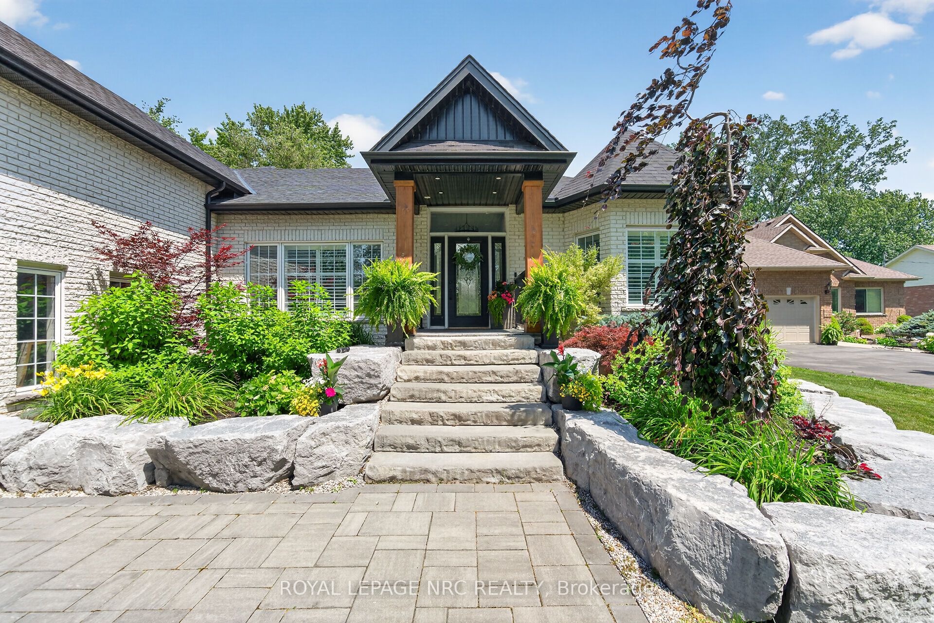 410 Kingsway Road, Welland, ON L3B 6A8 photo 2