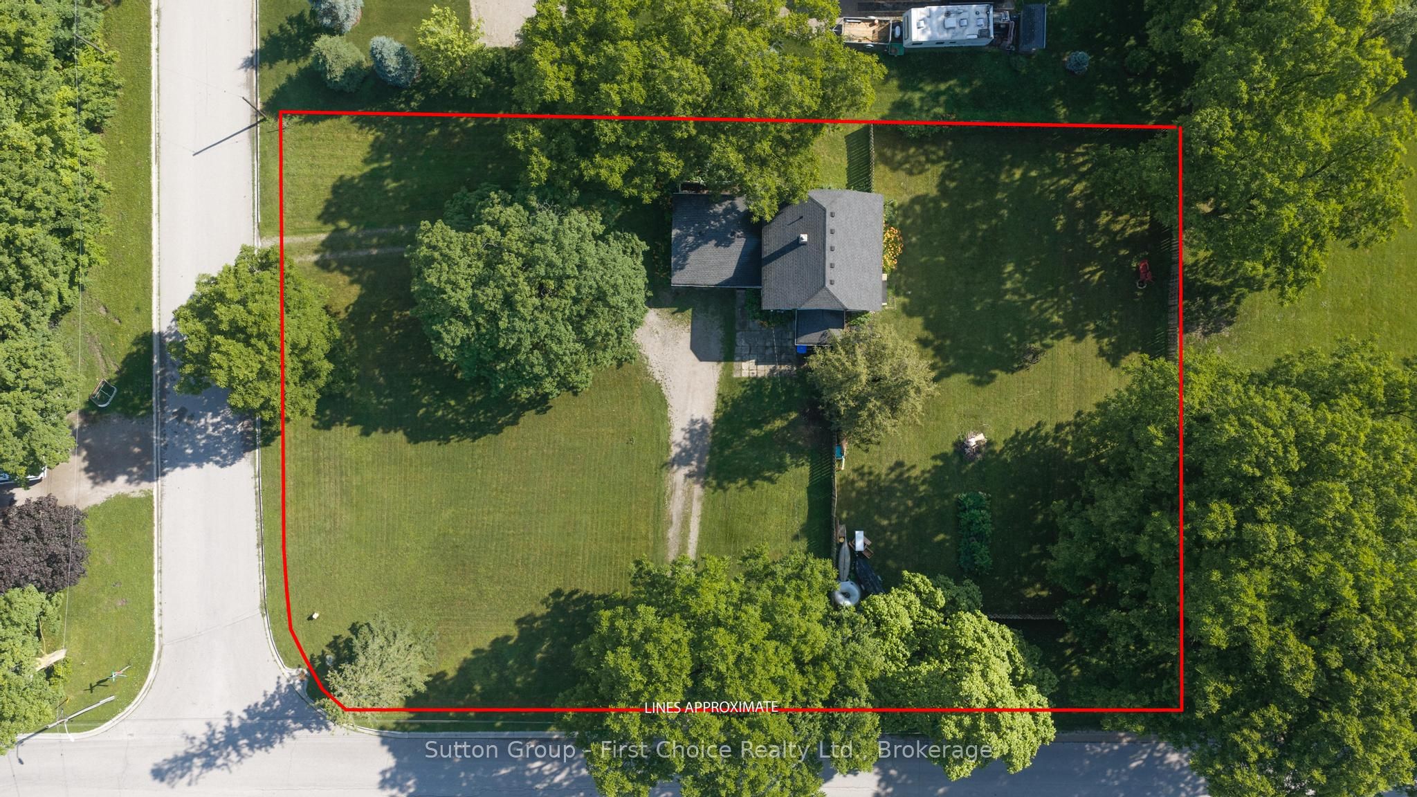 33 Bayfield Street, Huron East, ON N0K 1G0 photo 2