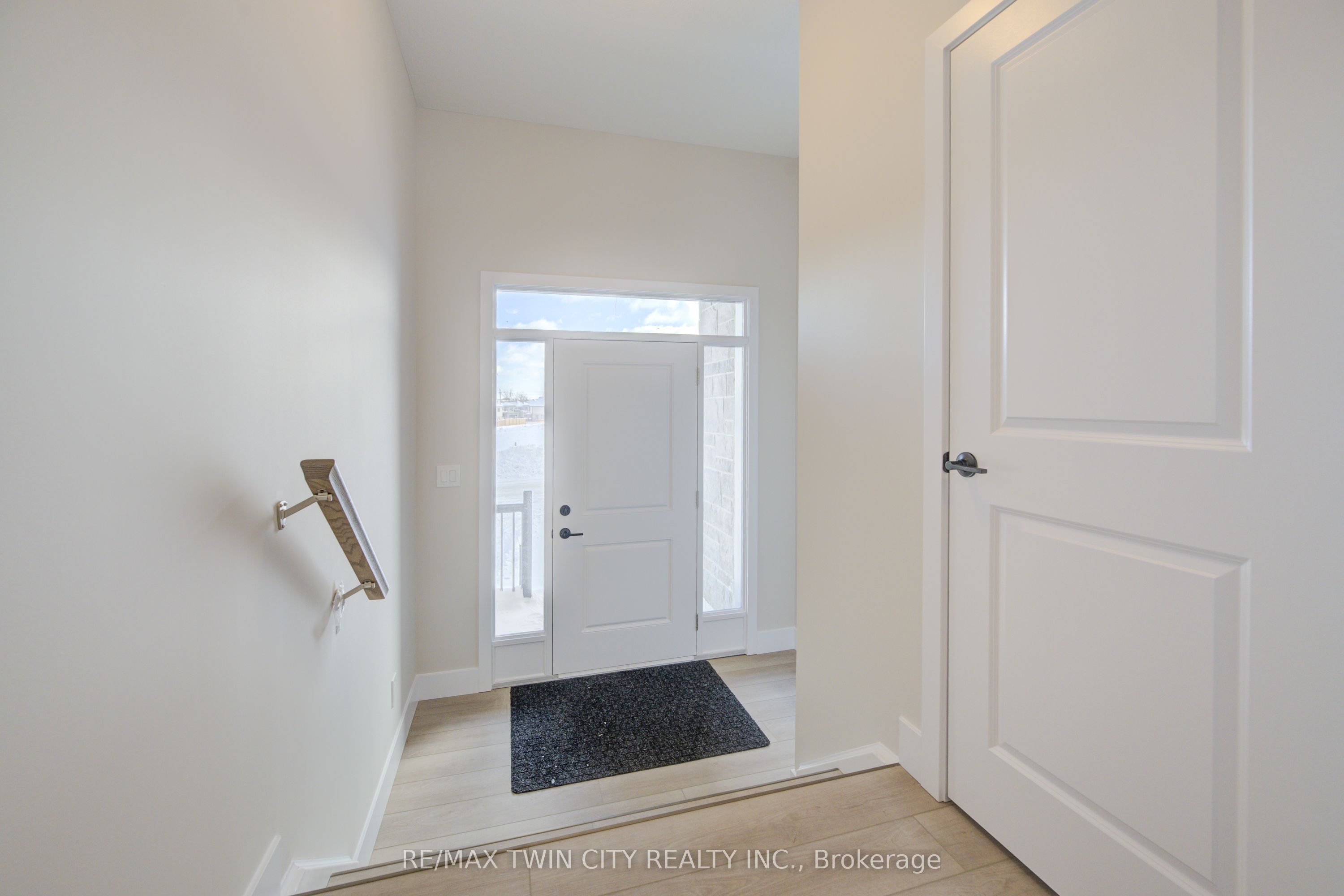 163 Dunnigan Drive, Kitchener, ON N2B 0B1 photo 3