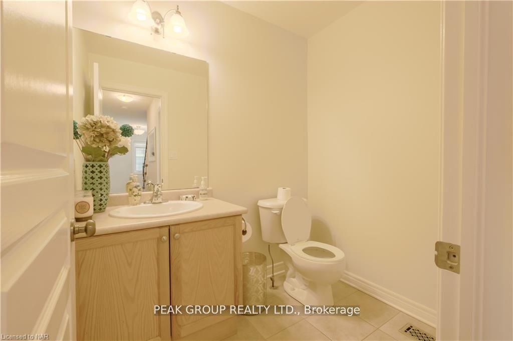 9 FLYNN Court, St. Catharines, ON L2S 4E1 photo 2