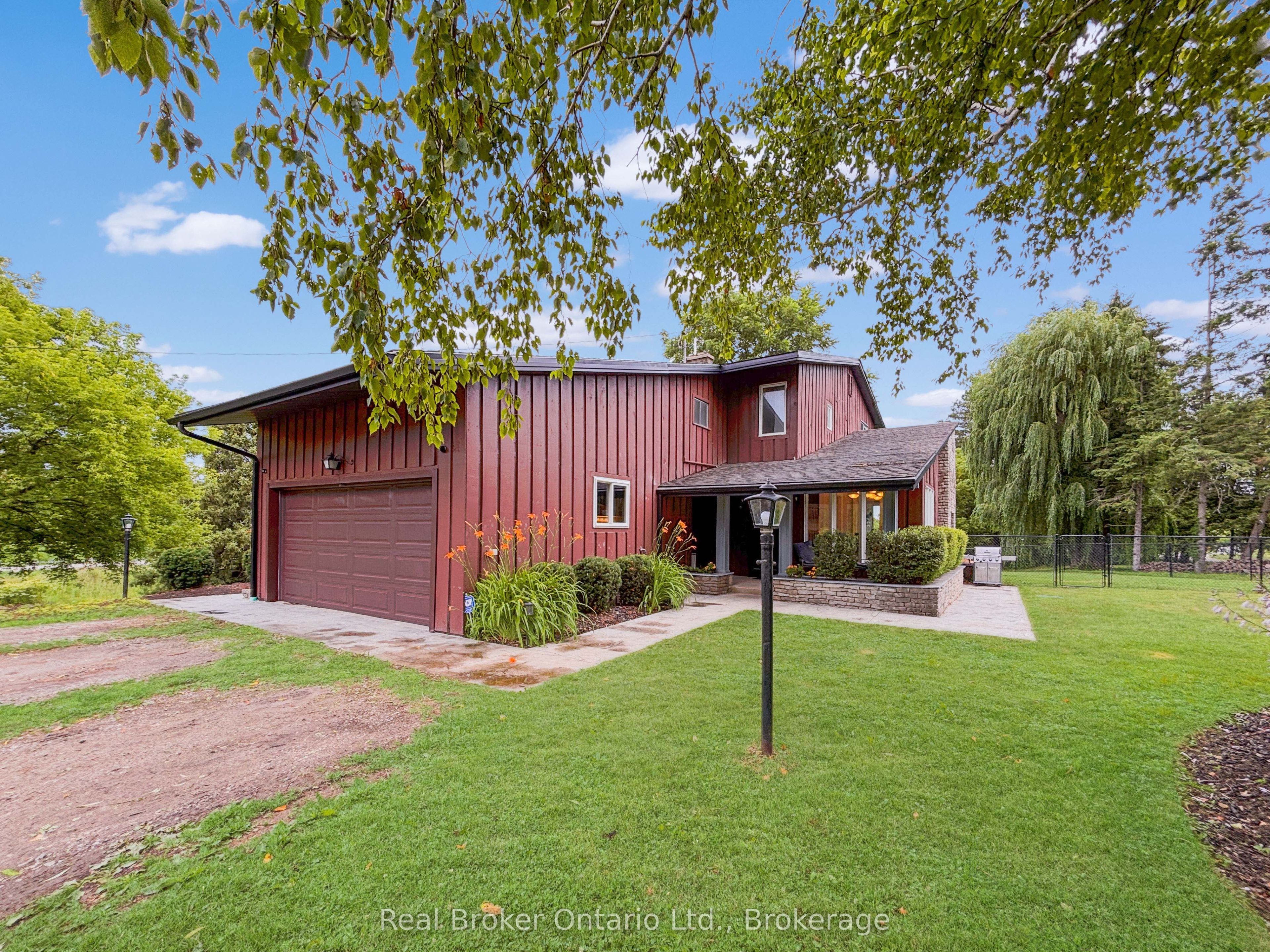 138 Cockshutt Road, Brantford, ON N3T 5L6 photo 2