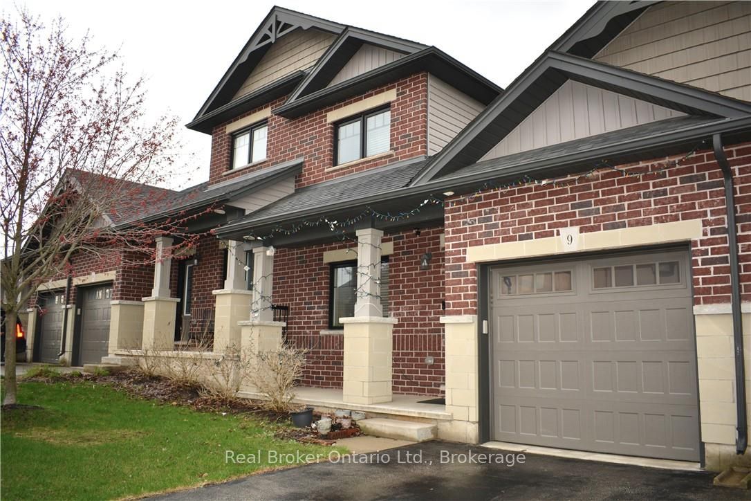 1 Chamberlain Avenue 9, Ingersoll, ON N5C 0A3