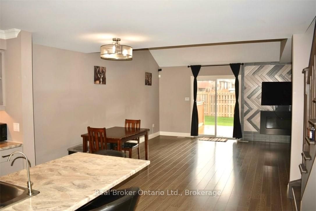 1 Chamberlain Avenue 9, Ingersoll, ON N5C 0A3 photo 4
