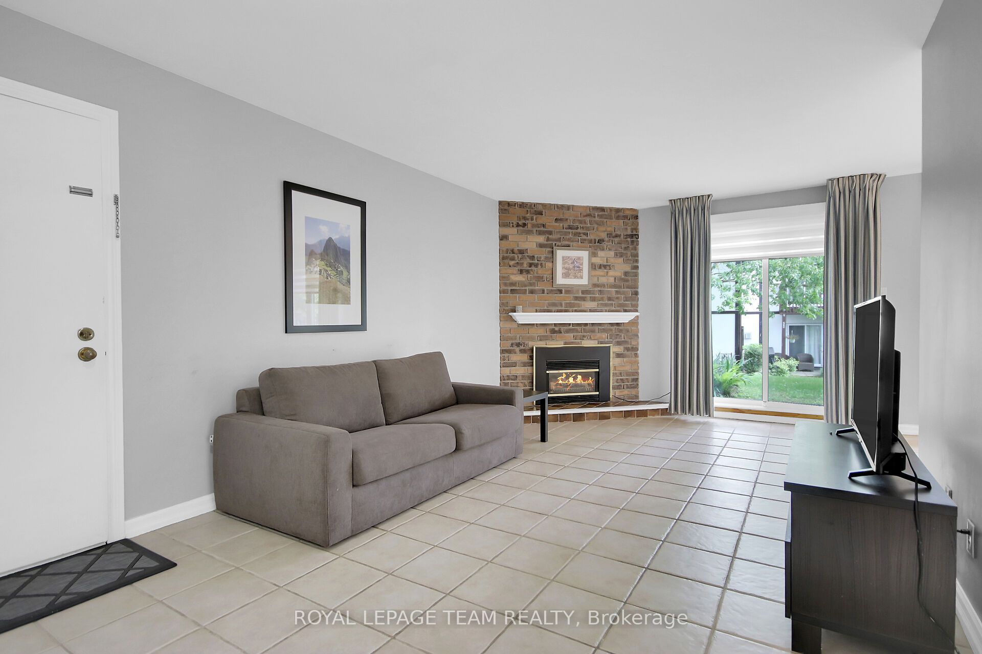 10 Stonehill Court B, Kanata, ON K2M 1E5 photo 5