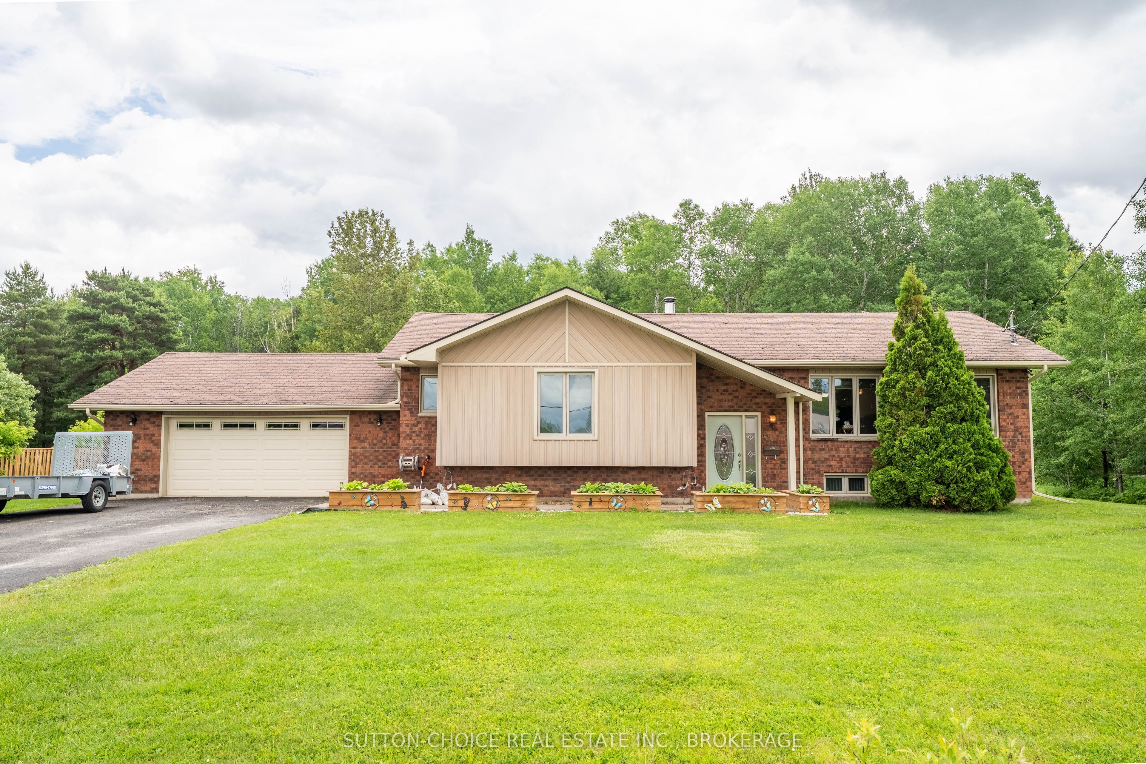 246 Yonge Street, Bonfield, ON P0H 1E0