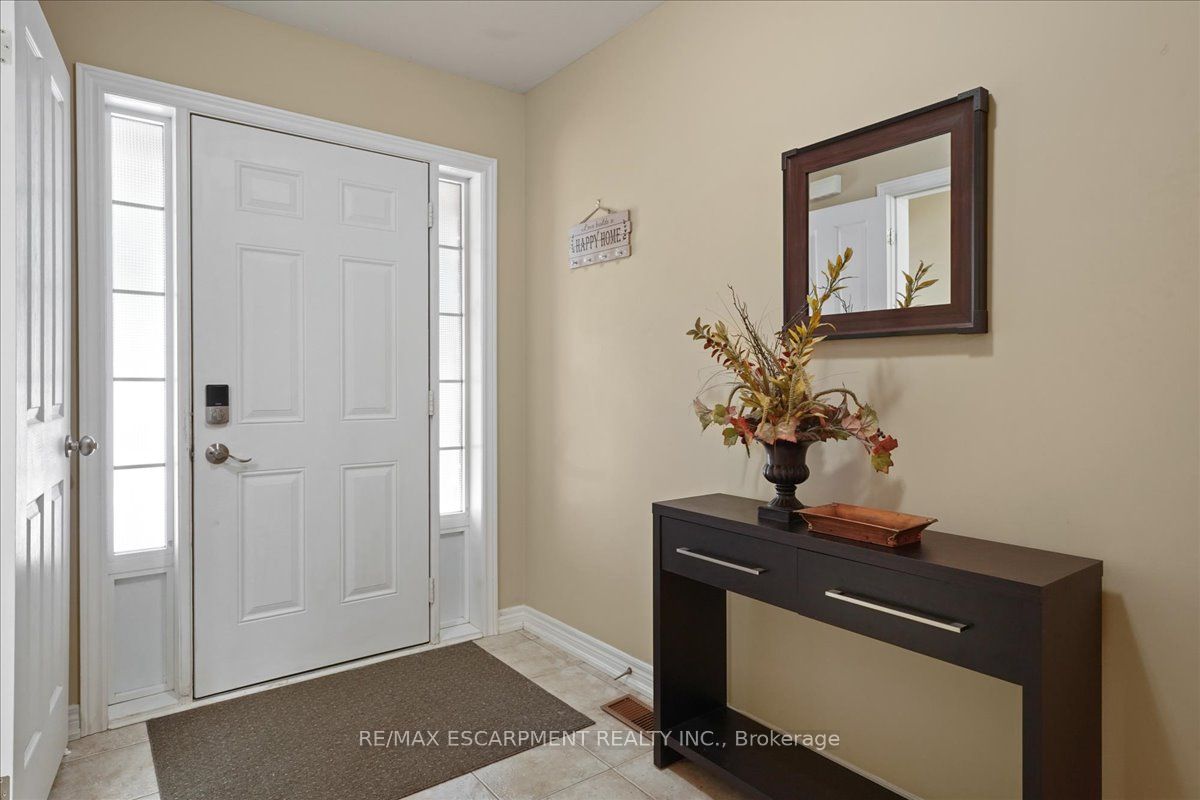 222 Fall Fair Way 3, Hamilton, ON L0R 1C0 photo 5