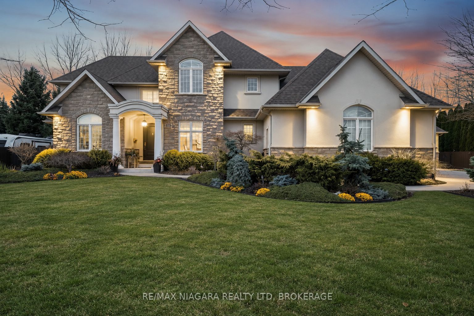 6775 Domenic Crescent, Niagara Falls, ON L2J 4L5 photo 3