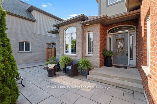 8665 Westport Drive, Niagara Falls, ON L2H 0A3 photo 2