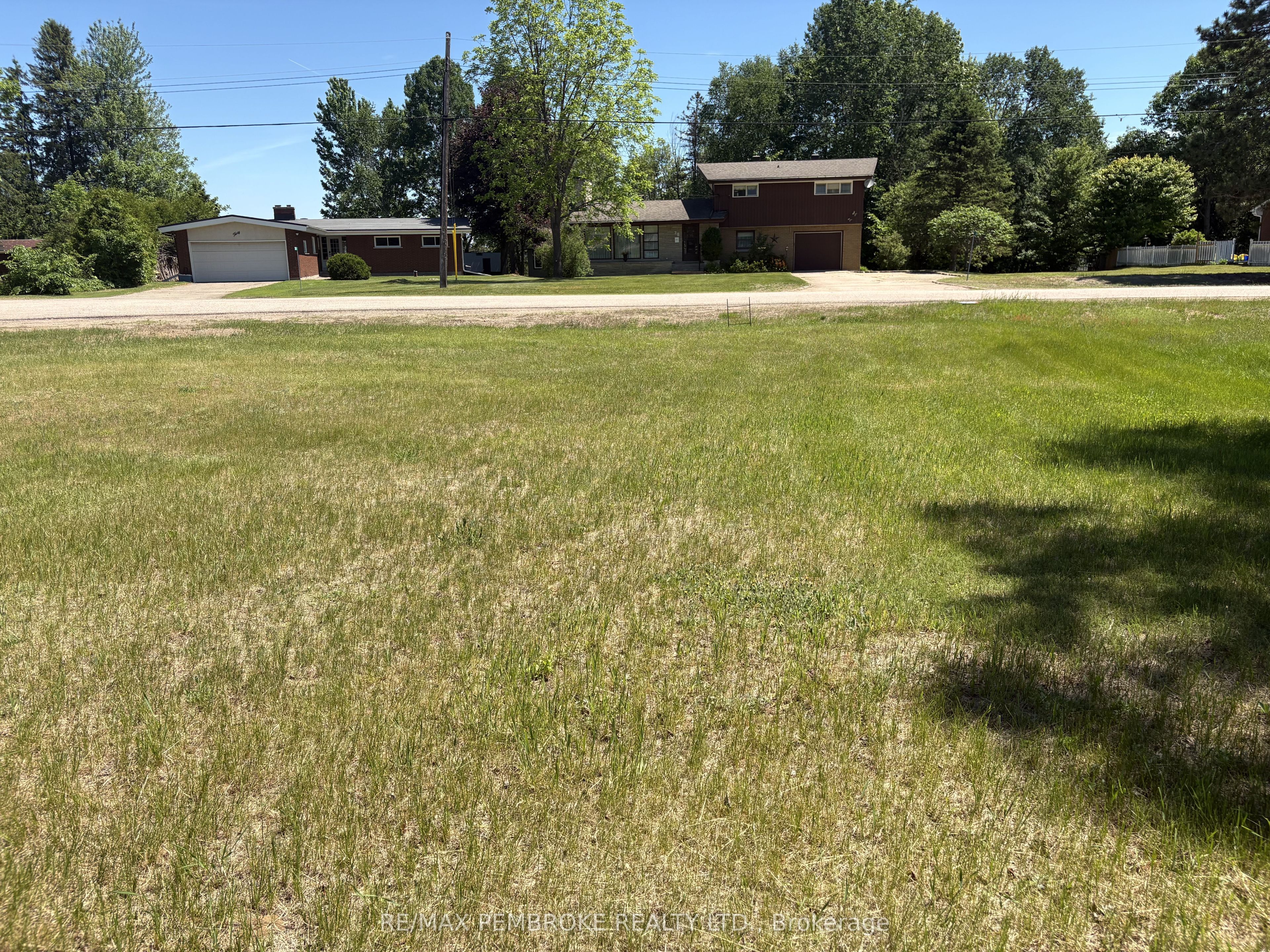 Lot 10/1 Barry Street, Laurentian Valley, ON K8A 7L5 photo 2