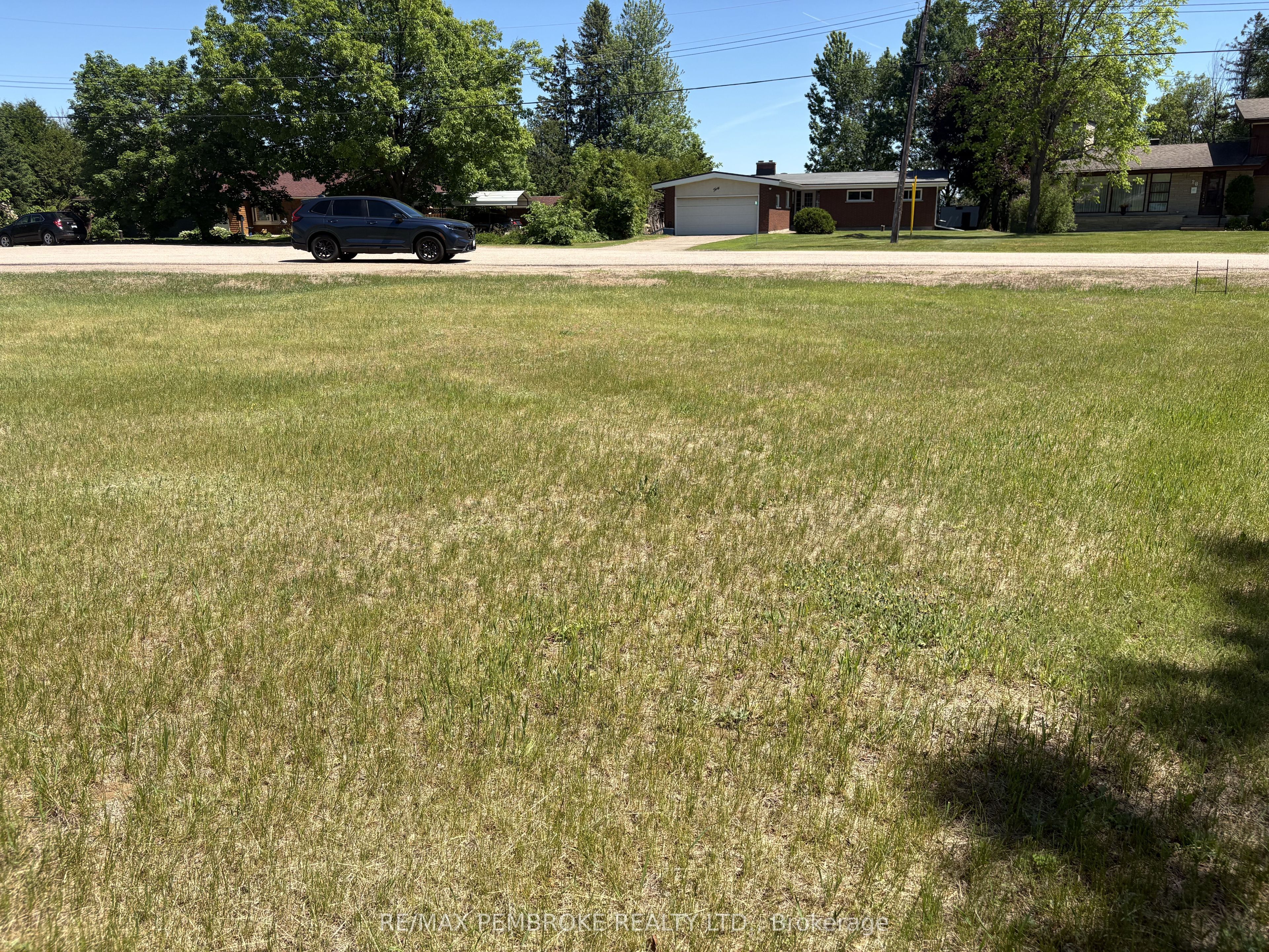 Lot 10/1 Barry Street, Laurentian Valley, ON K8A 7L5 photo 3
