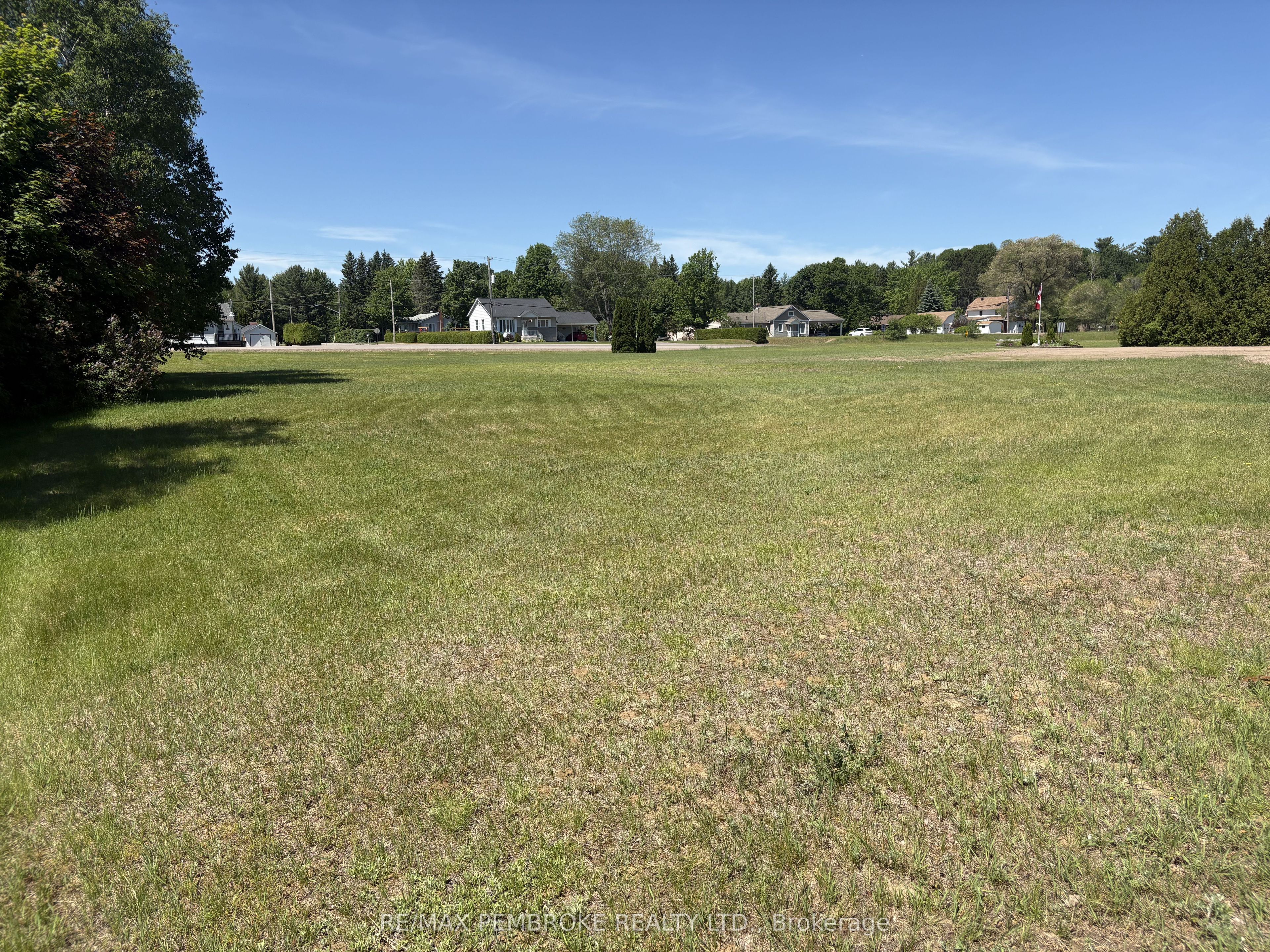 Lot 10/1 Barry Street, Laurentian Valley, ON K8A 7L5 photo 5