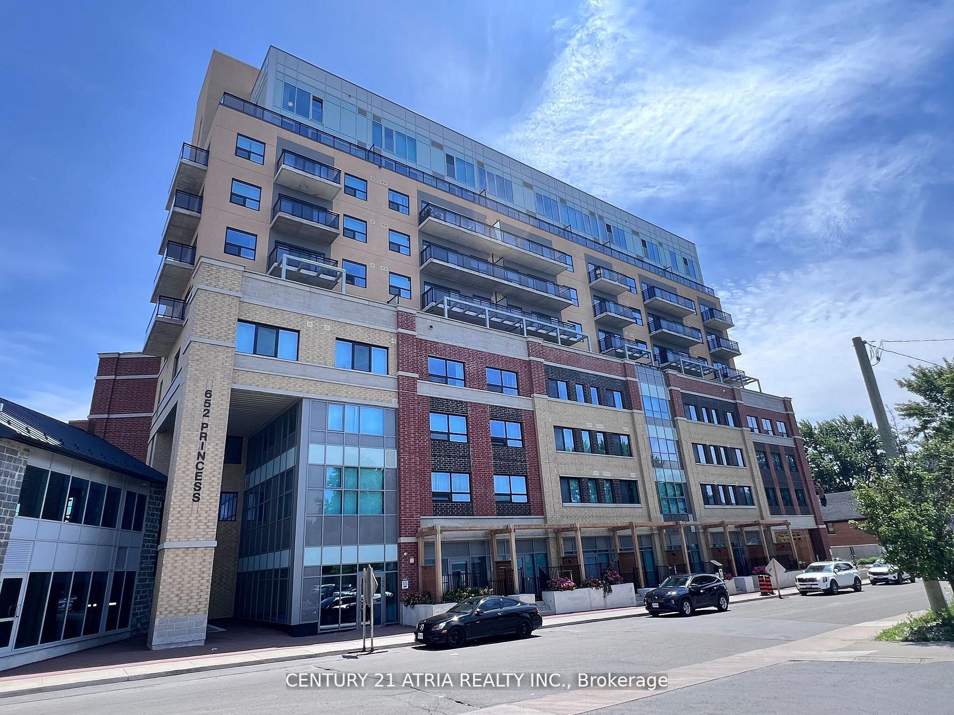 652 Princess Street 411, Kingston, ON K7L 1E5