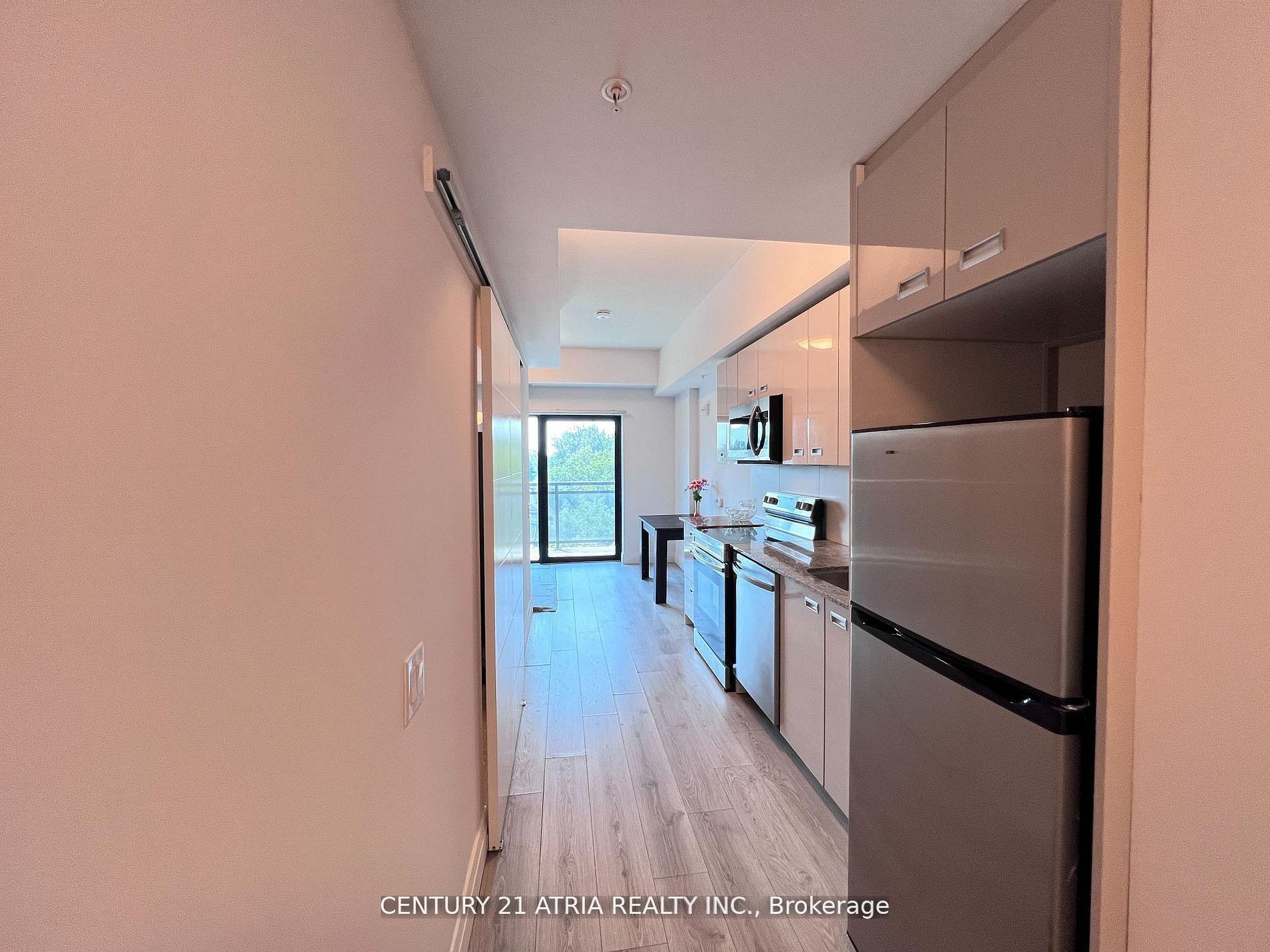 652 Princess Street 411, Kingston, ON K7L 1E5 photo 4