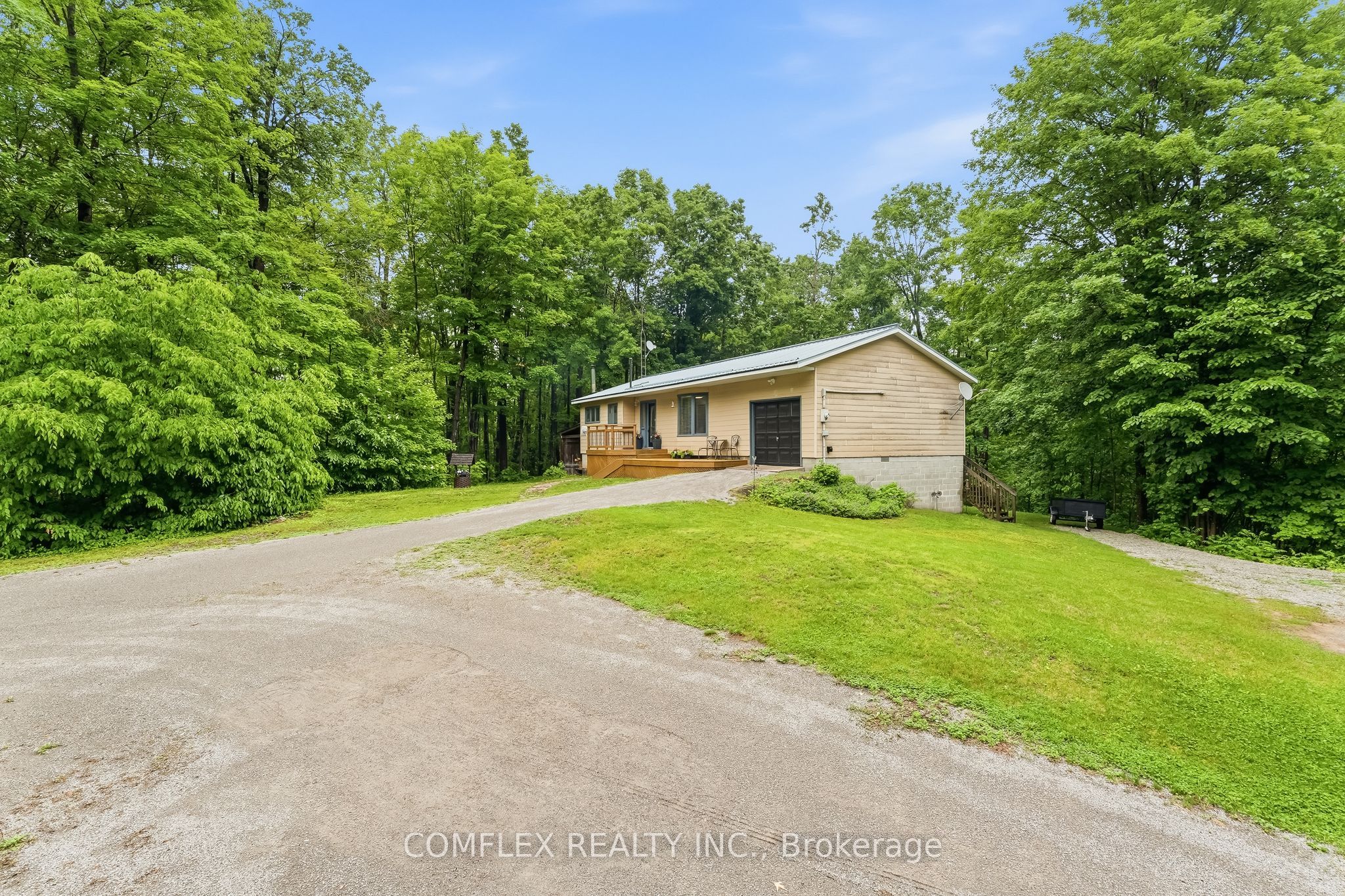 1354 Clear Lake Road, Minden Hills, ON K0M 2L1 photo 2