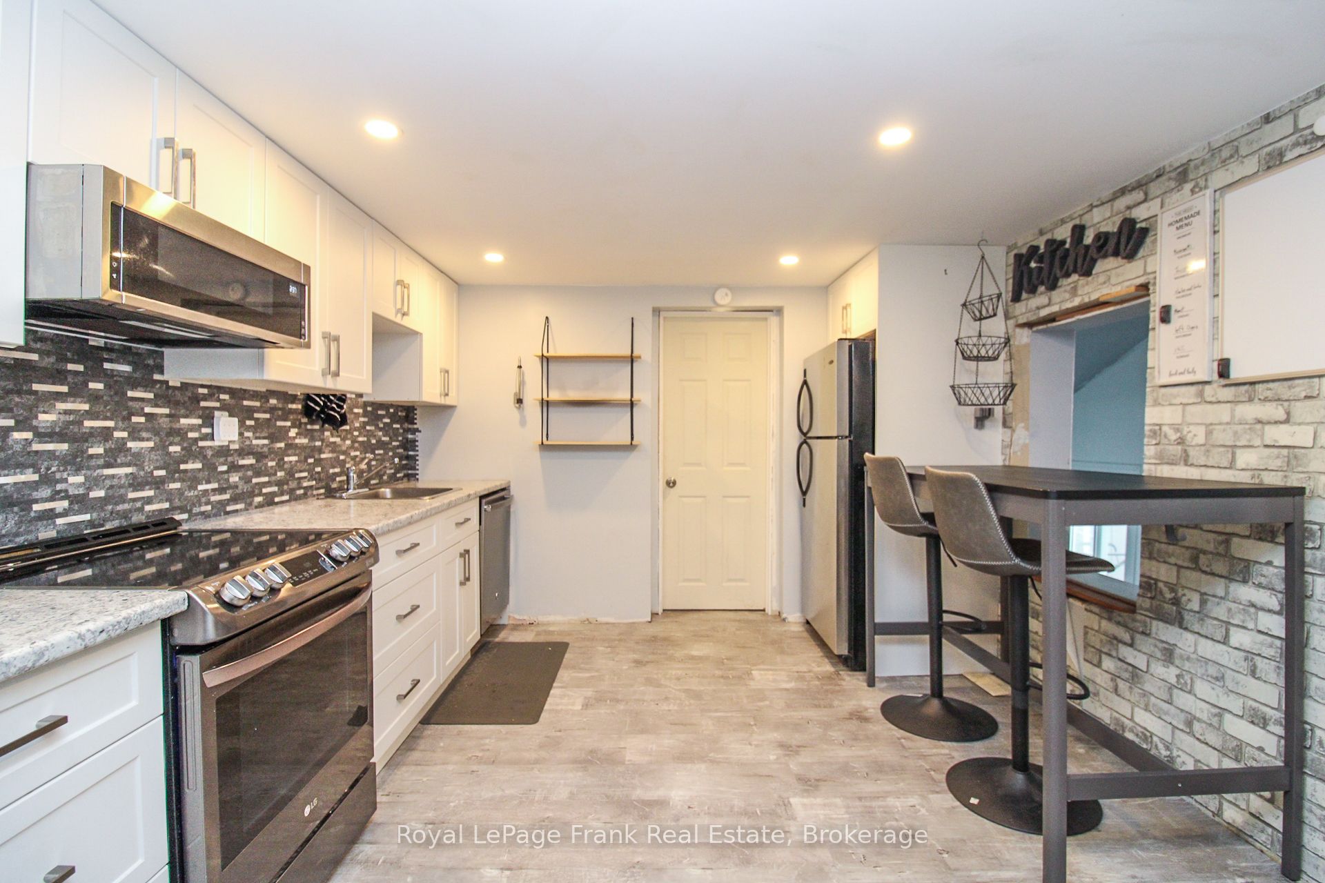 460 Howden Street, Peterborough, ON K9J 4B3 photo 4