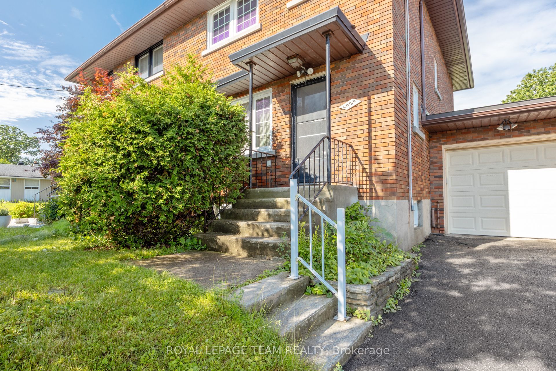 1020 RIDDELL Avenue S, Belair Park - Copeland Park and Area, ON K2C 2J5 photo 3