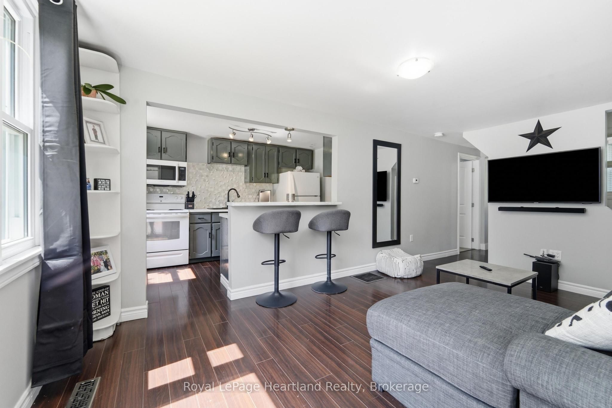 20 William Street S, Central Huron, ON N0M 1L0 photo 4