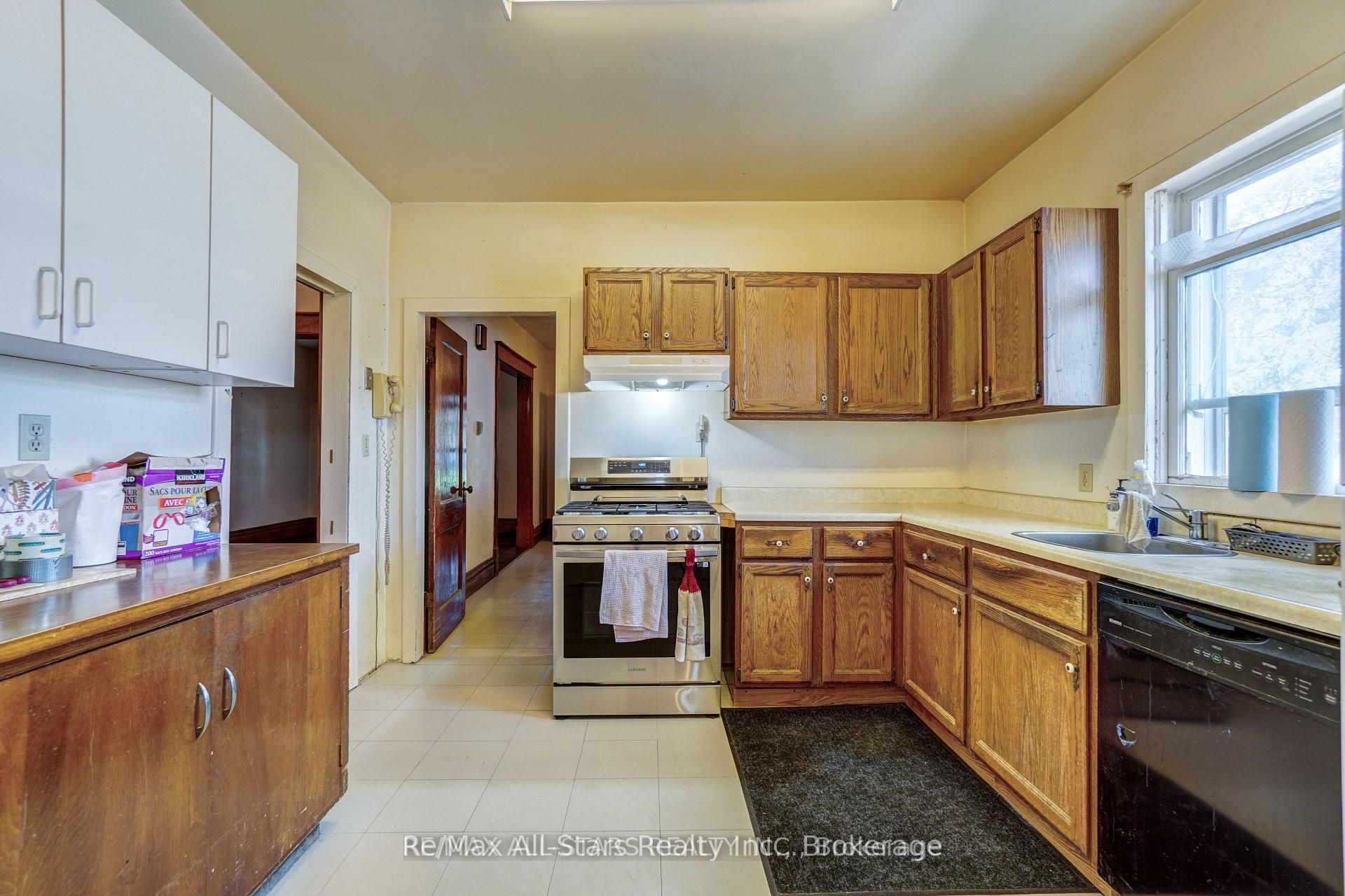 94 Adelaide Street N, Kawartha Lakes, ON K9V 4L5 photo 5