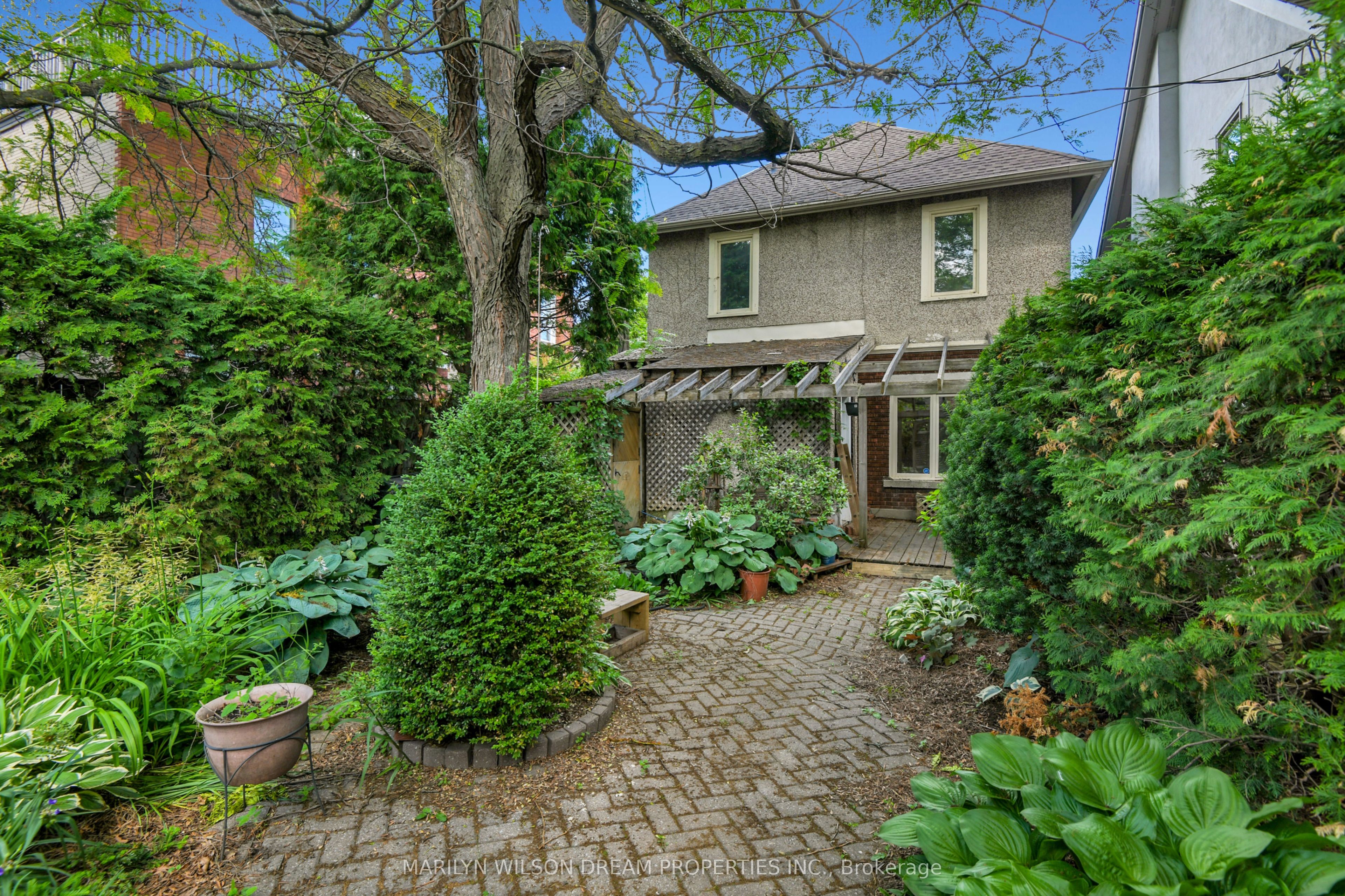 60 Queen Elizabeth Driveway Drive, Ottawa Centre, ON K2P 1E3 photo 4