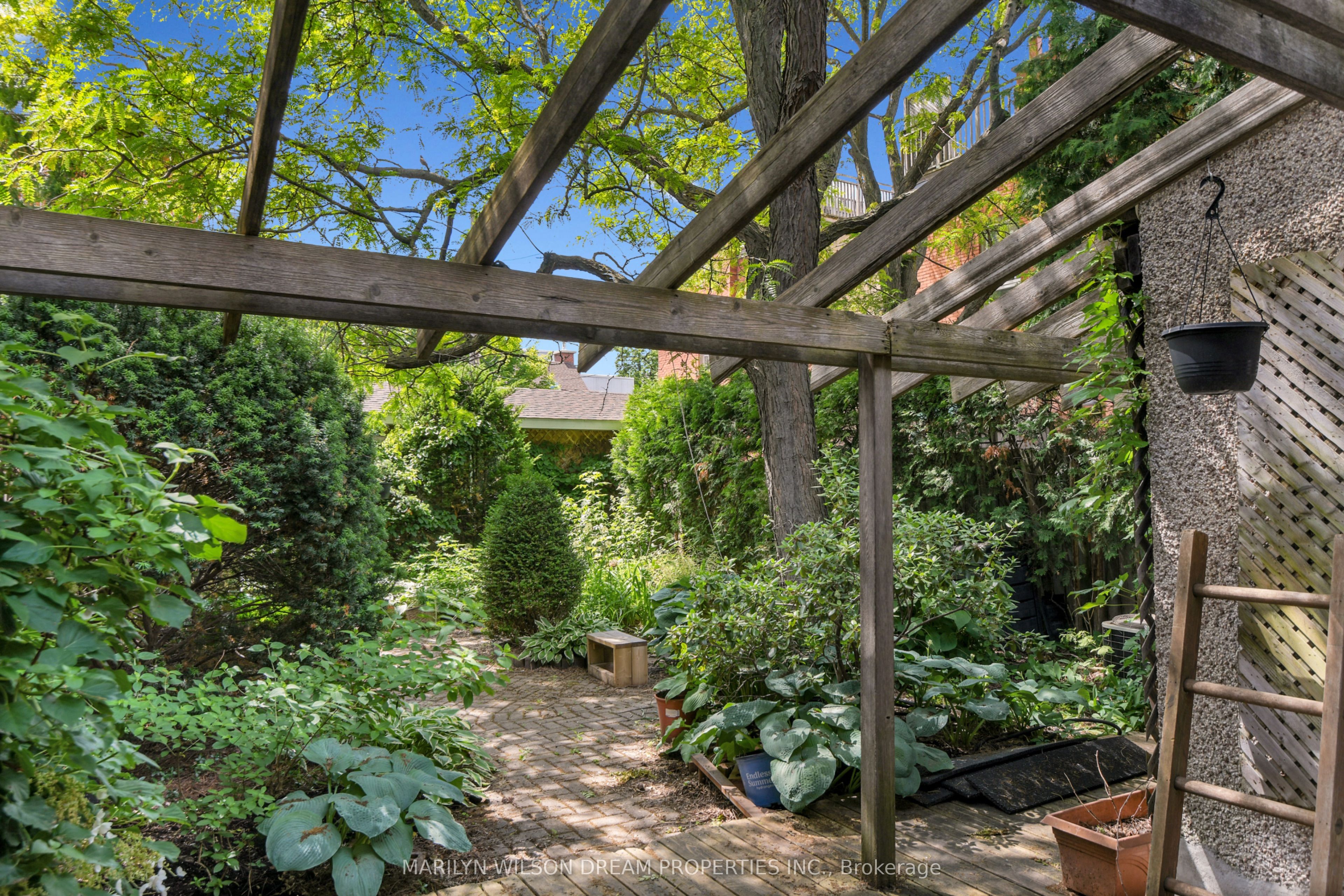60 Queen Elizabeth Driveway Drive, Ottawa Centre, ON K2P 1E3 photo 5