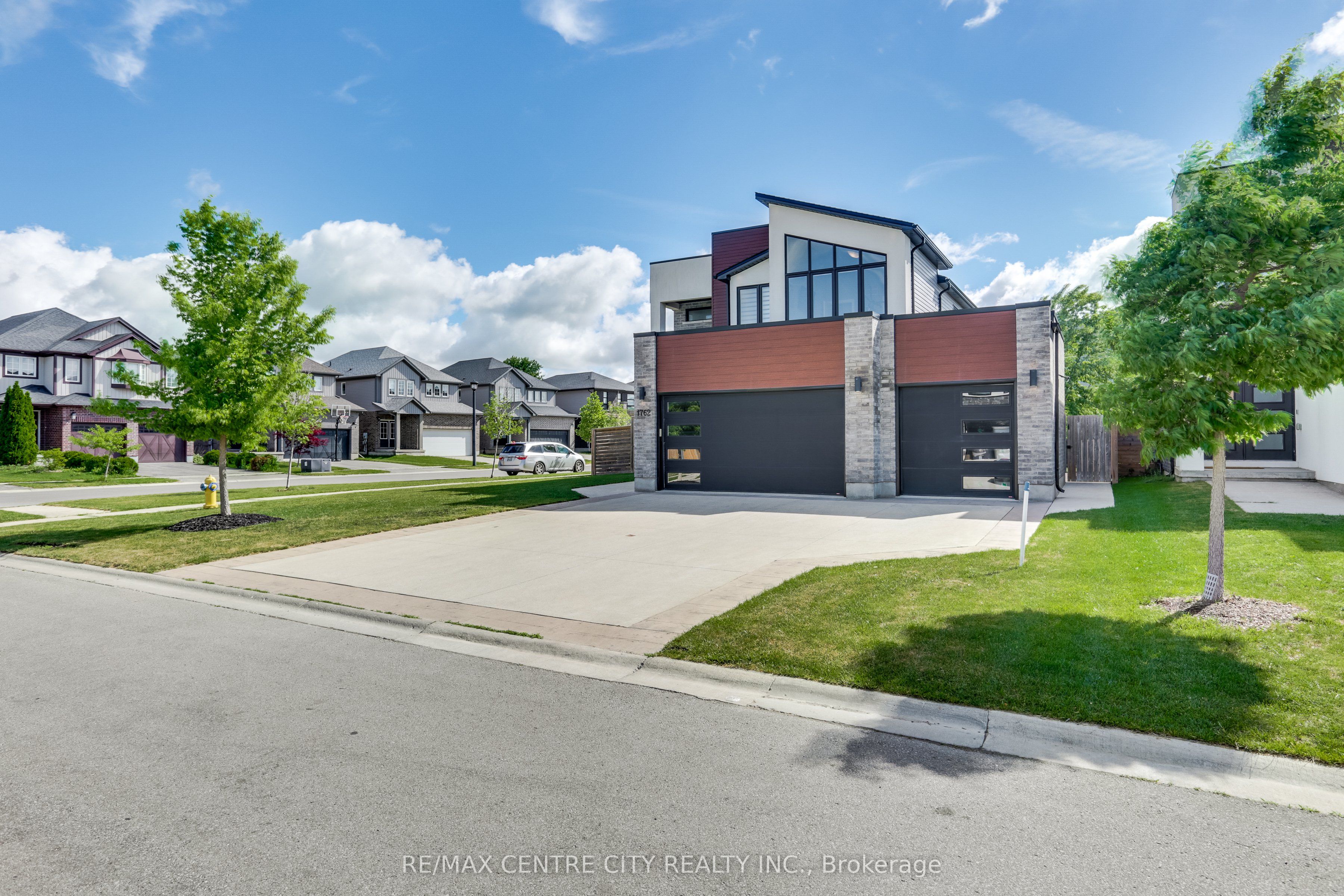 1762 Dewar Place, London North, ON N6G 0L4 photo 2