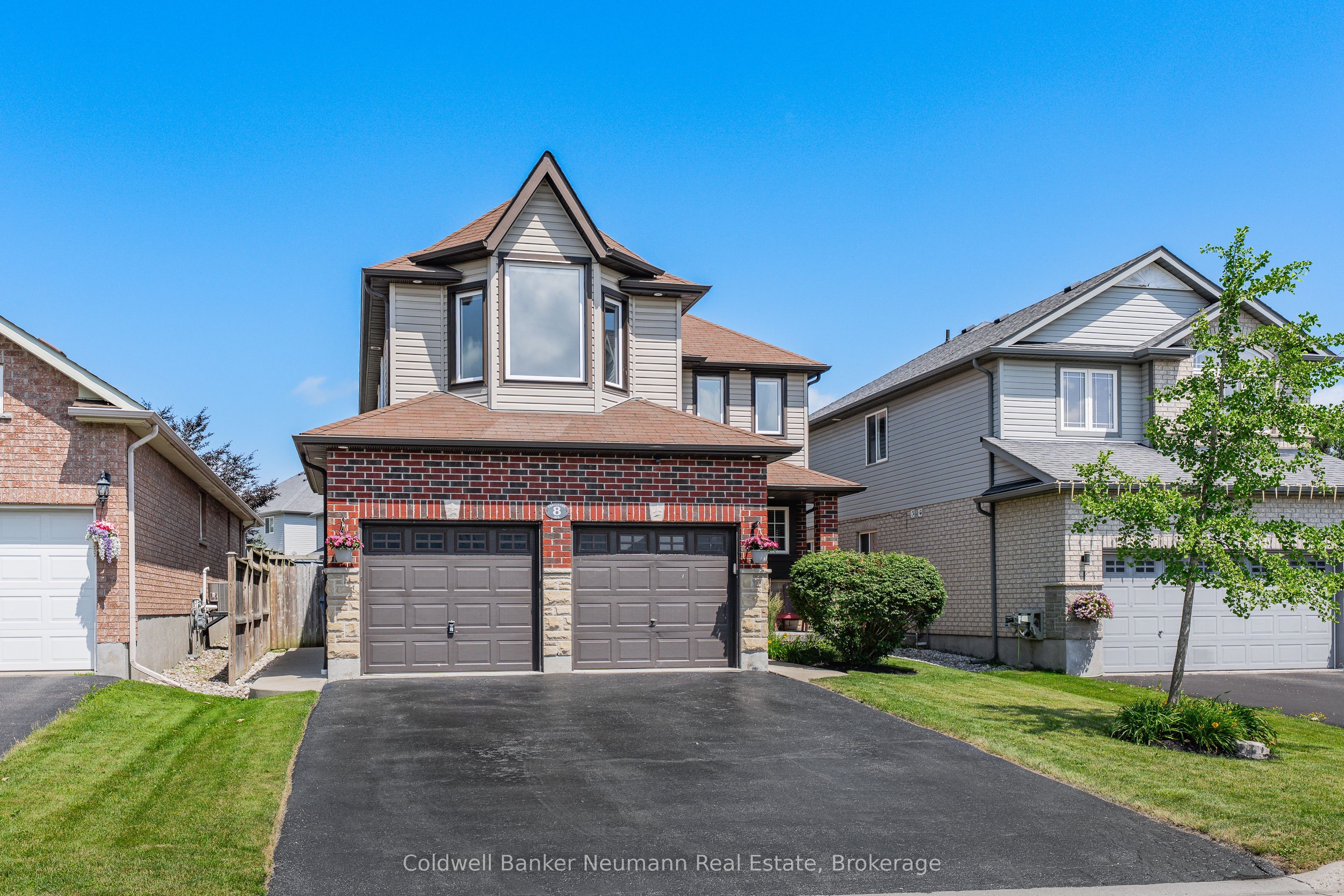 8 Creighton Avenue, Guelph, ON N1E 0G8