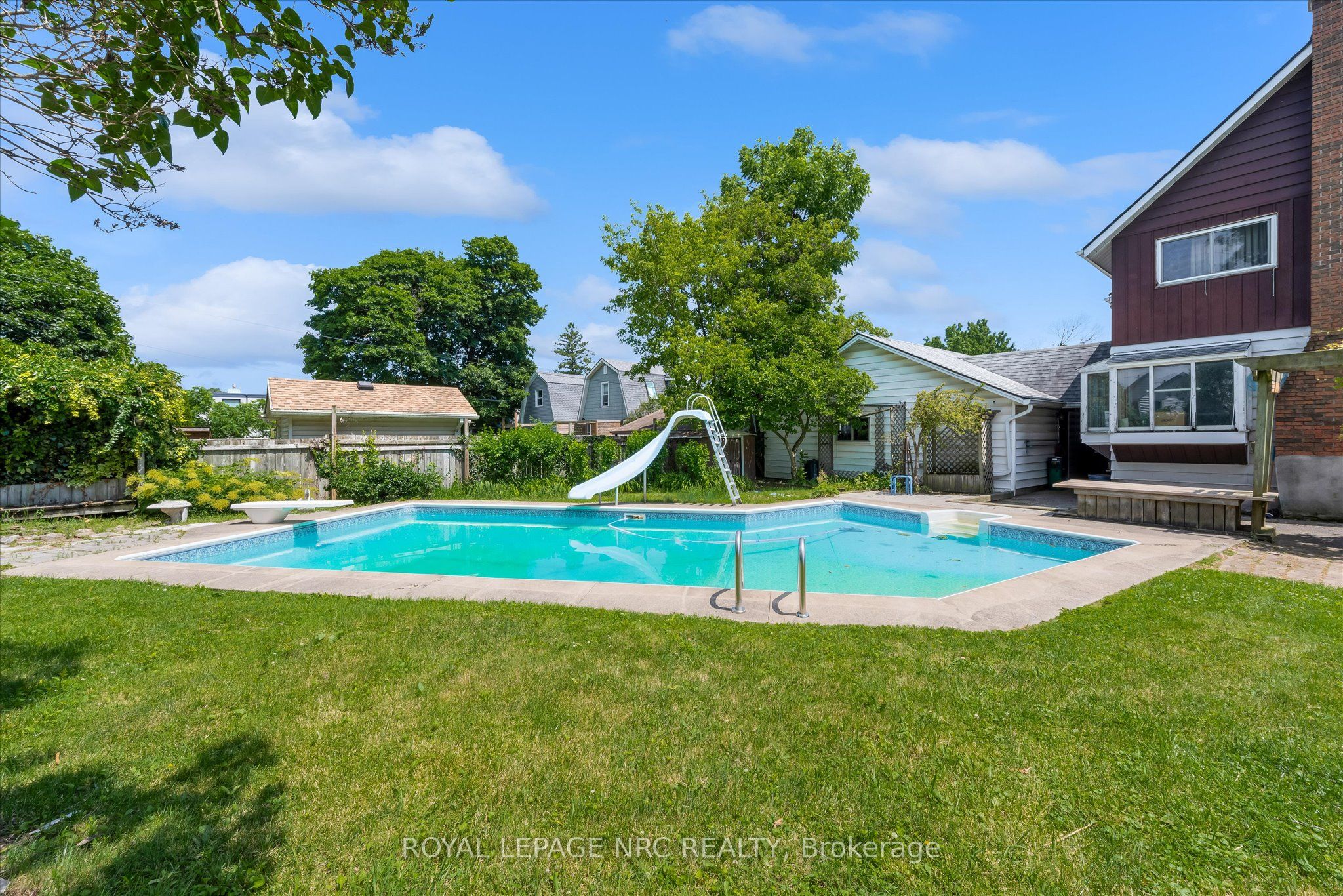 4271 Elgin Street, Niagara Falls, ON L2E 2X7 photo 3