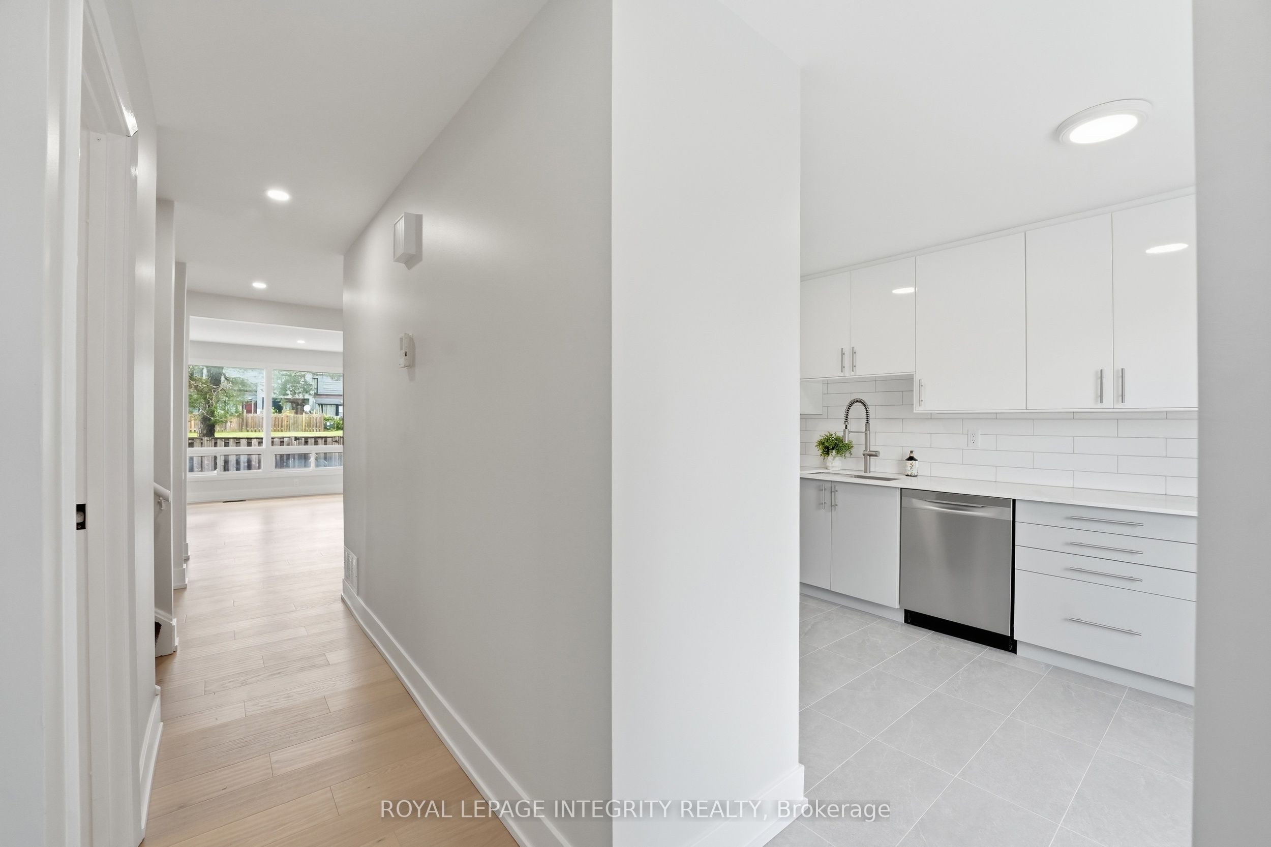 3565 Downpatrick Road 14, Hunt Club - Windsor Park Village and Area, ON K1V 8T3 photo 5