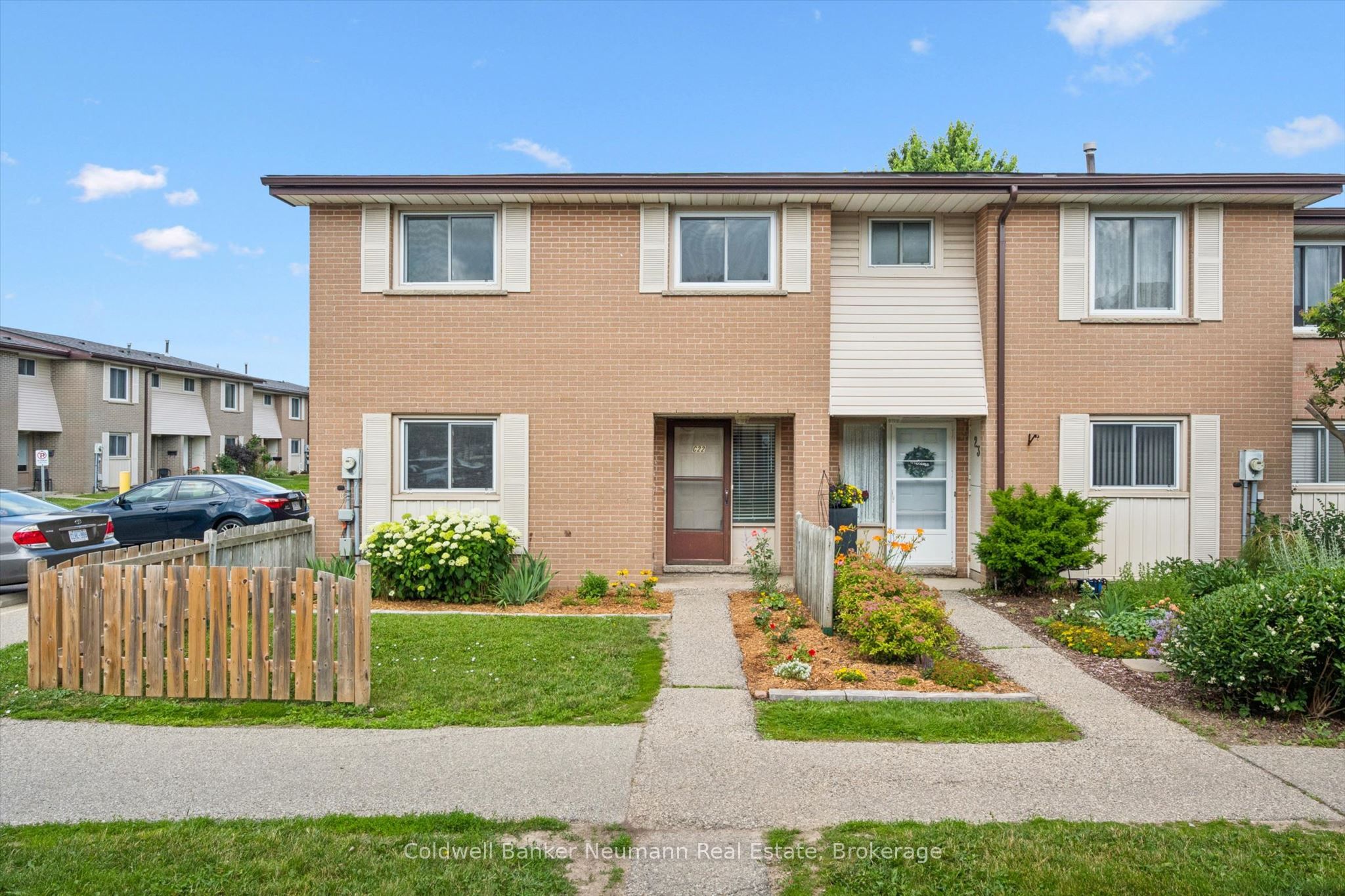 427 Victoria Road N C-22, Guelph, ON N1E 5J0 photo 2
