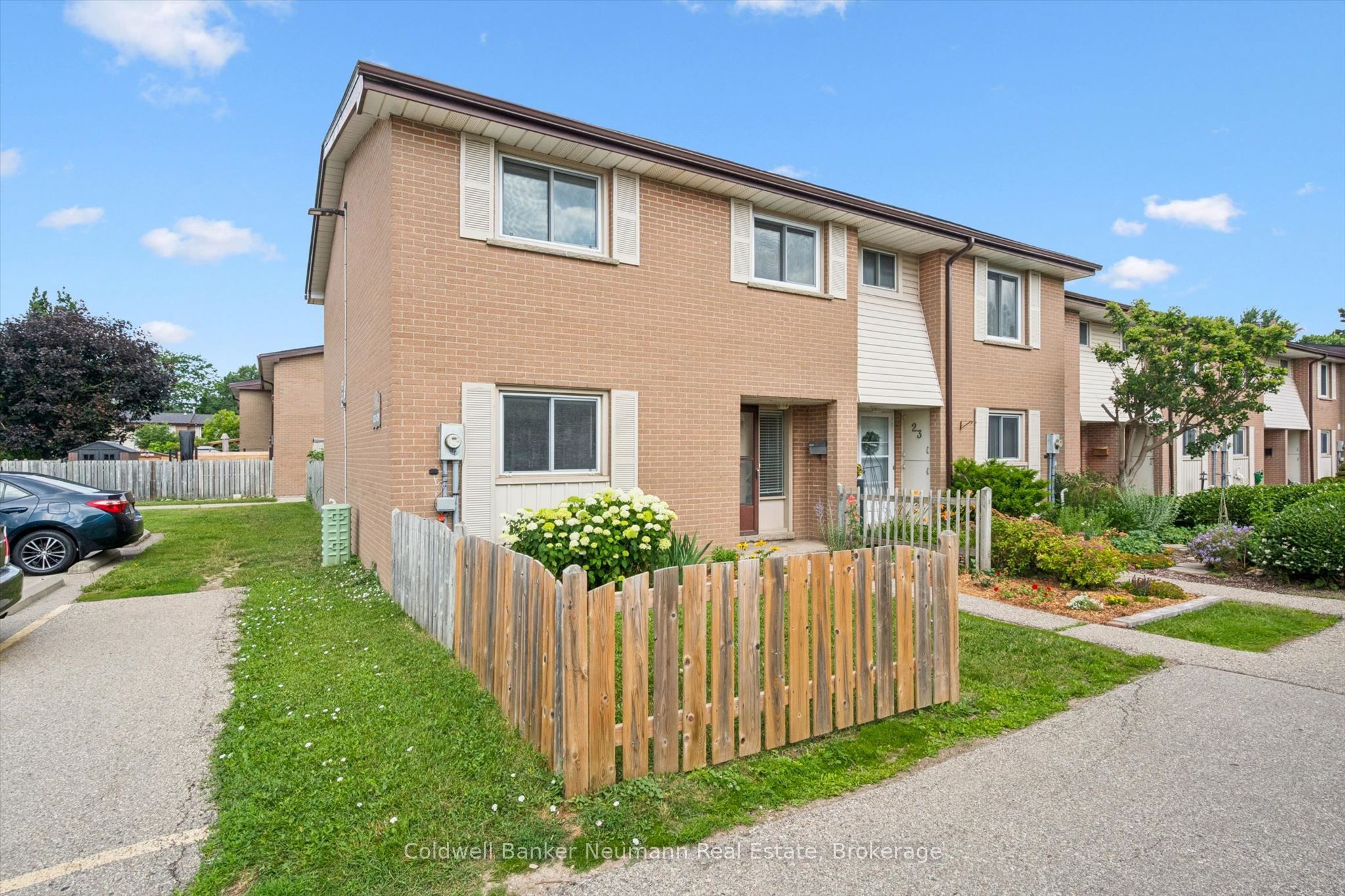 427 Victoria Road N C-22, Guelph, ON N1E 5J0 photo 4