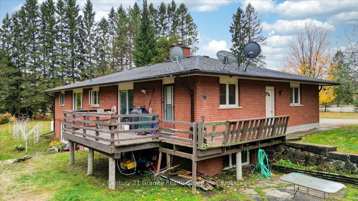 4 Maxwell Settlement Road, Bancroft, ON K0L 1C0 photo 3