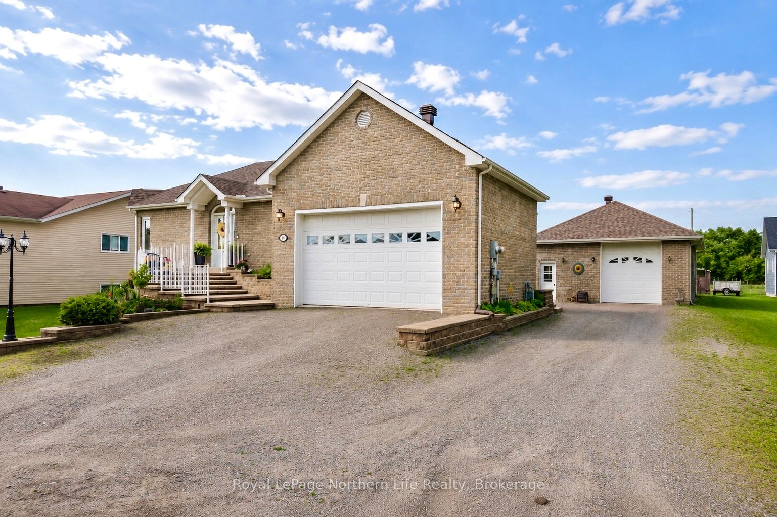 29 Tamerack Avenue, West Nipissing, ON P2B 3H3 photo 4