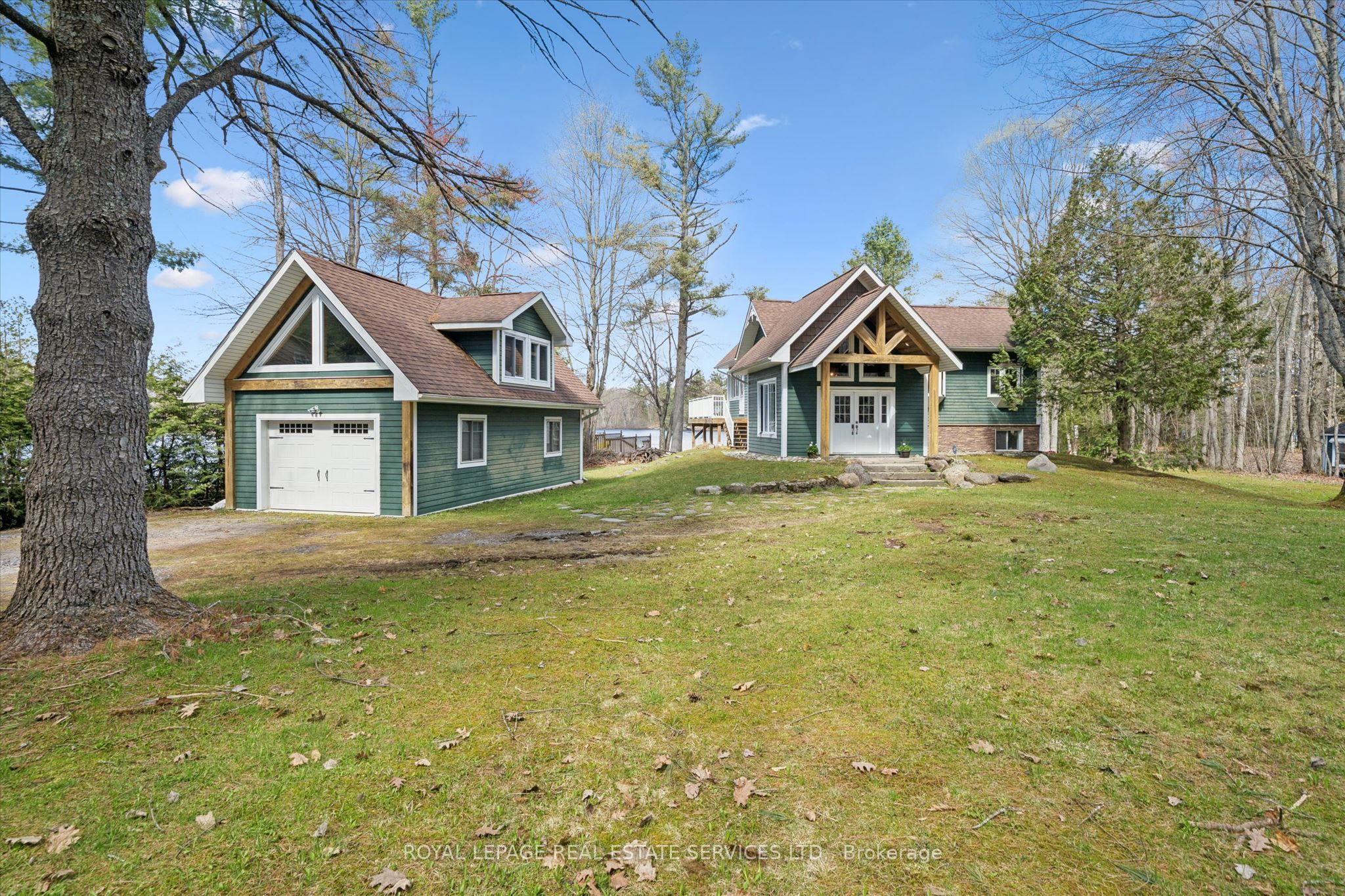1383 Moon River Road, Muskoka Lakes, ON P0C 1A0