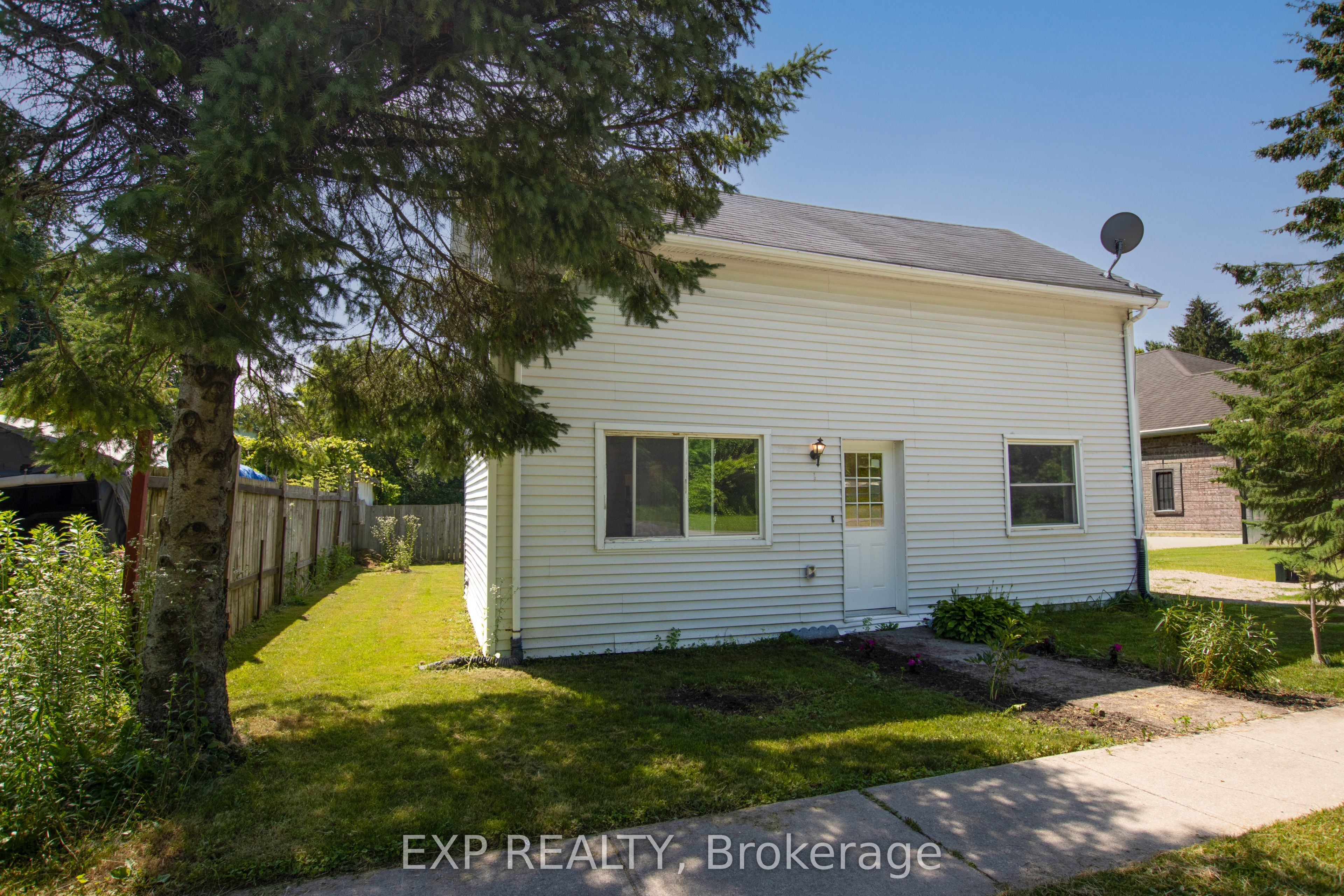190 MUNROE Street, West Elgin, ON N0L 2P0 photo 3