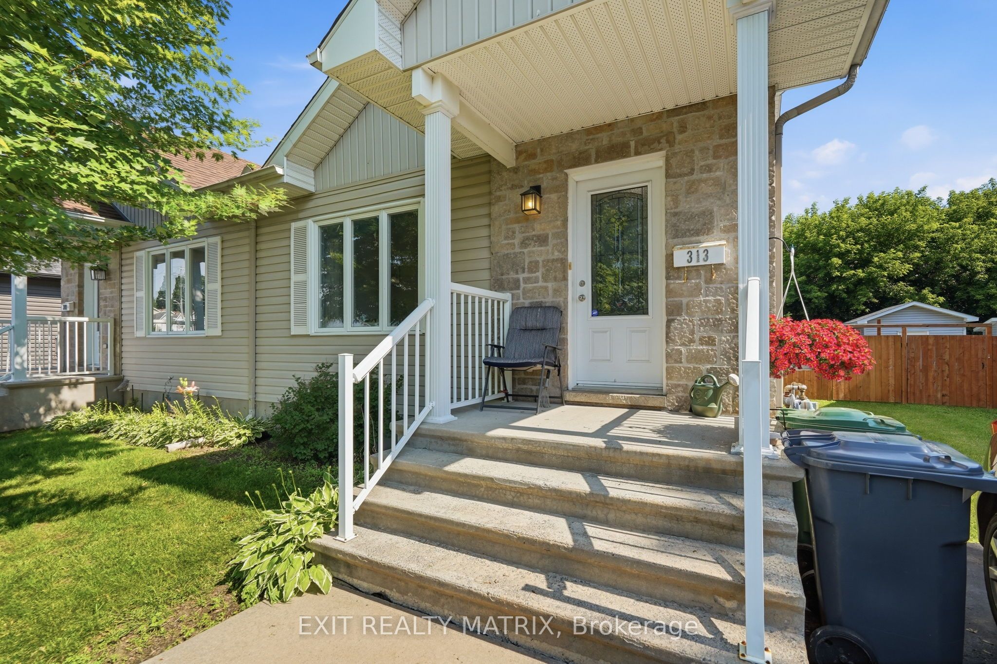 313 Nelson Street, Hawkesbury, ON K6A 1M1 photo 3