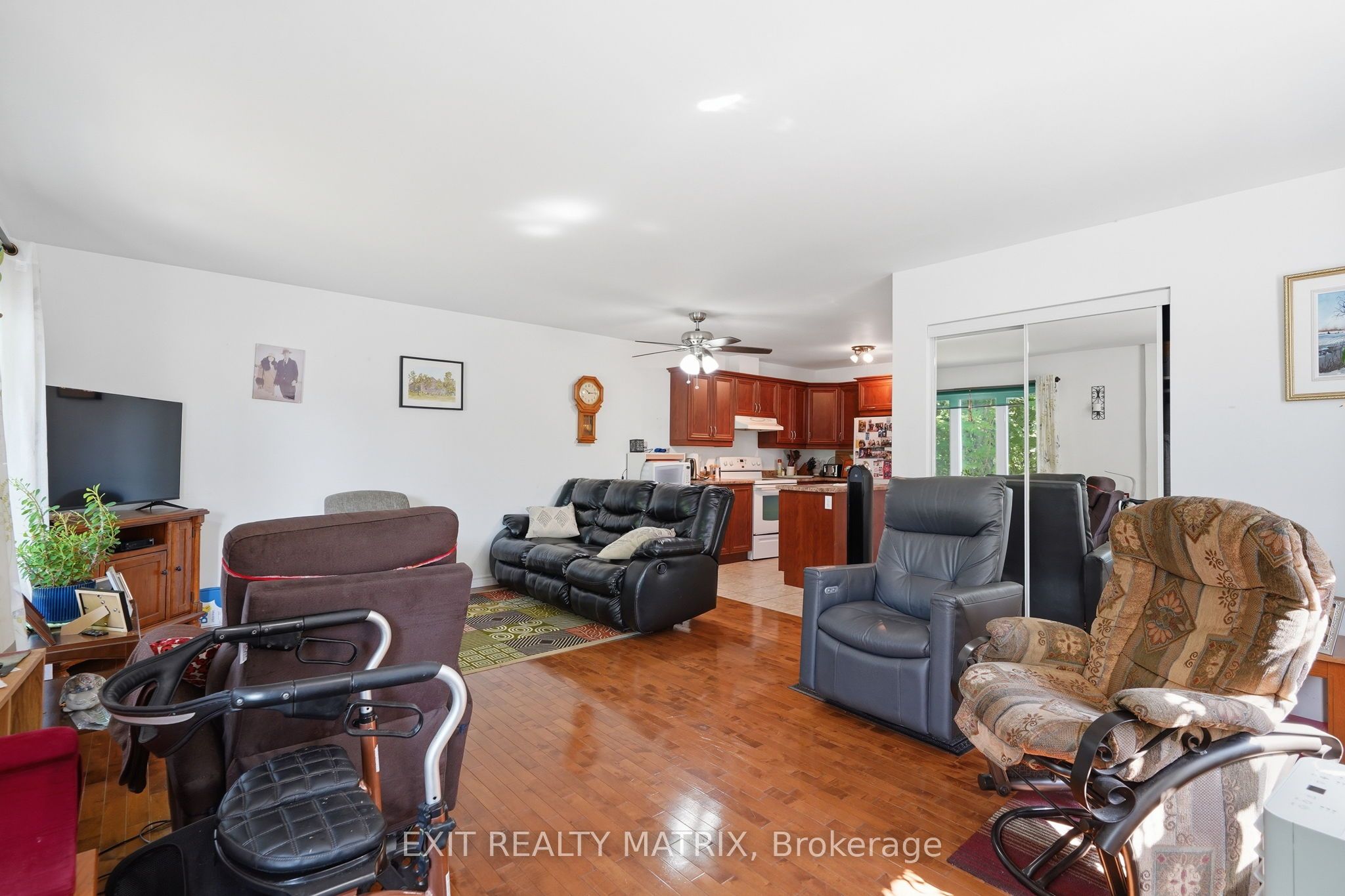 313 Nelson Street, Hawkesbury, ON K6A 1M1 photo 5