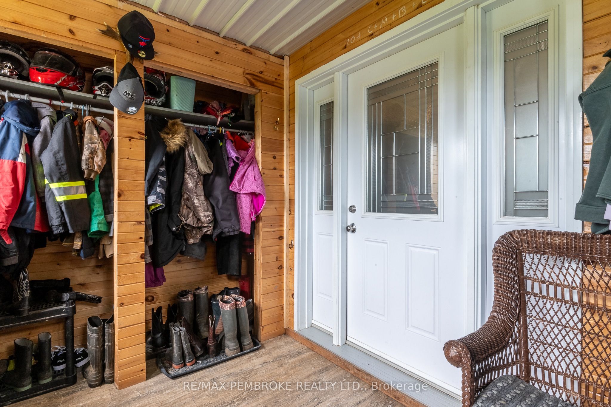 1890 Queensline Road, Whitewater Region, ON K0J 1V0 photo 5