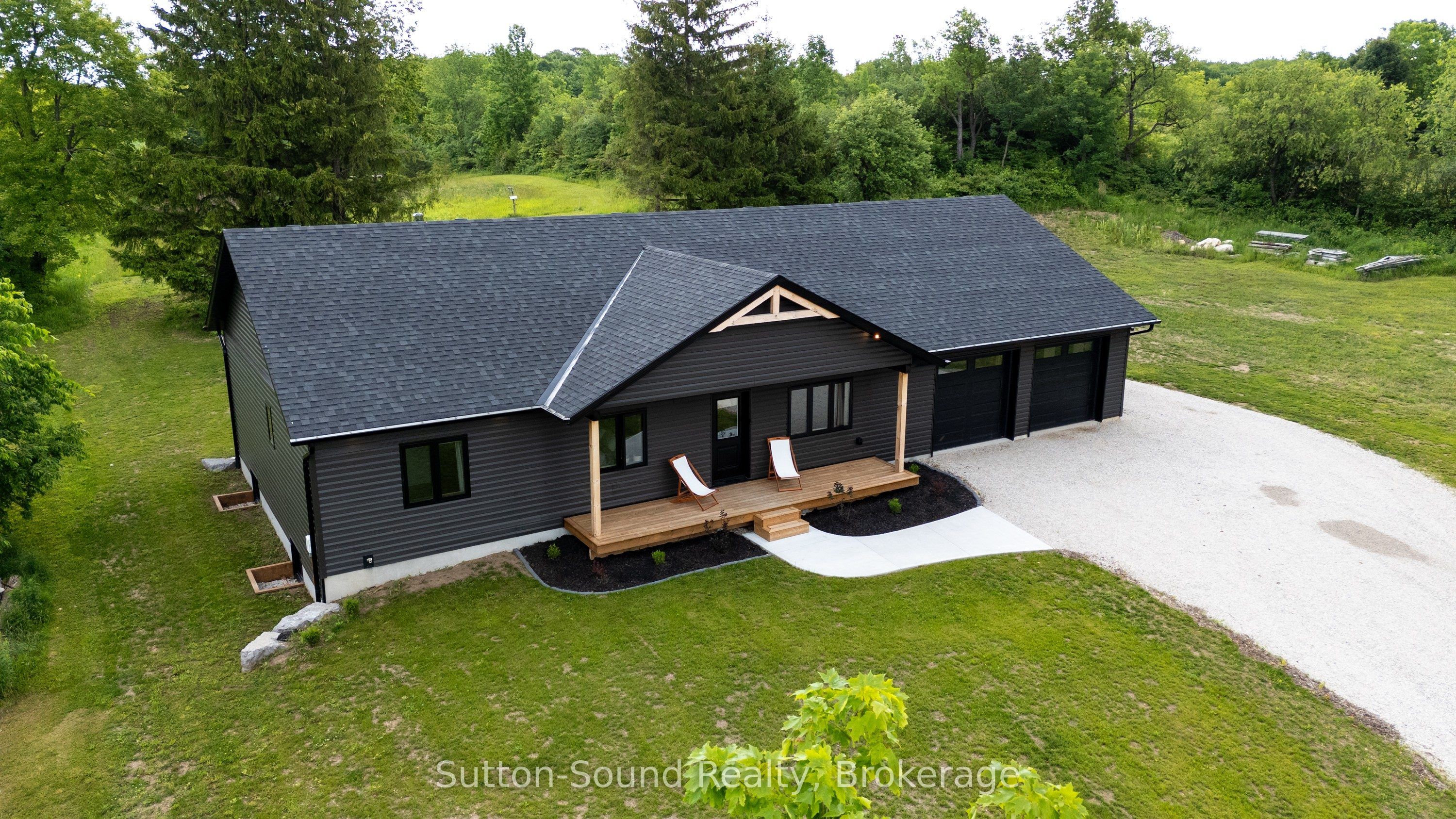 115 Gordon Street S, Chatsworth, ON N0H 2V0 photo 2