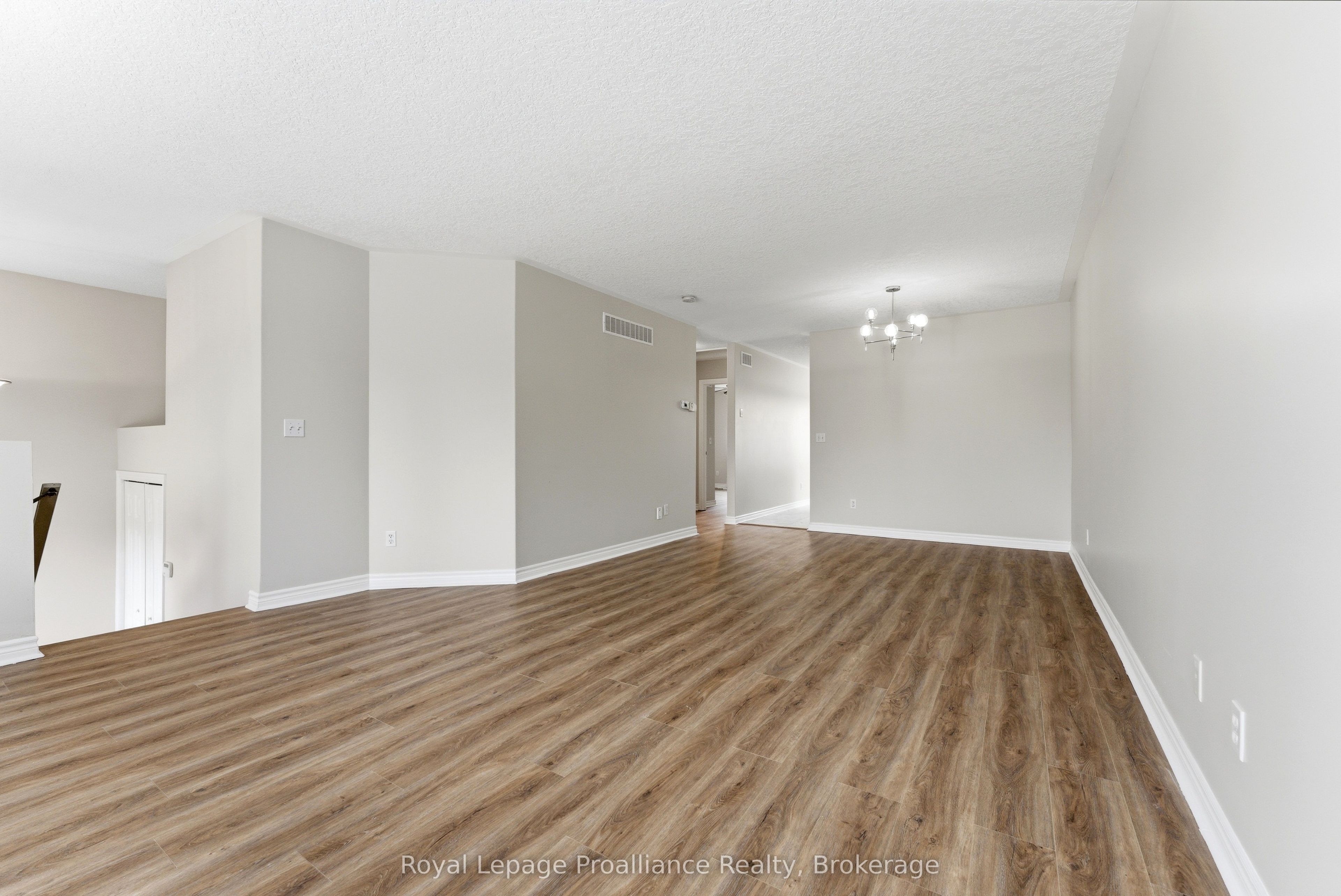116 Pine Street, Belleville, ON K8N 0A4 photo 5