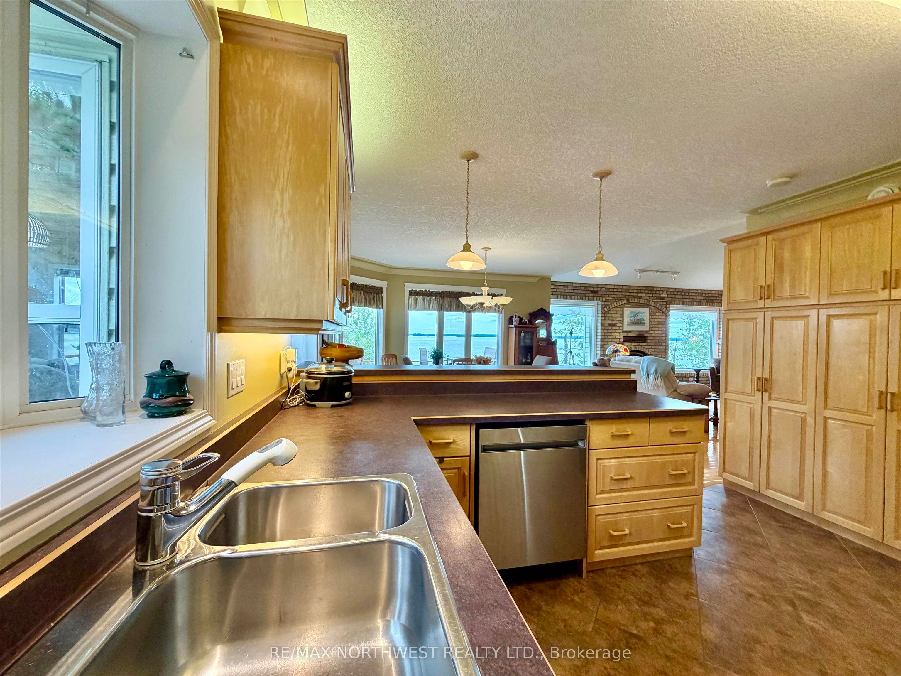 498B HWY 11 E, Rainy River Remote Area, ON P9A 3M3 photo 5