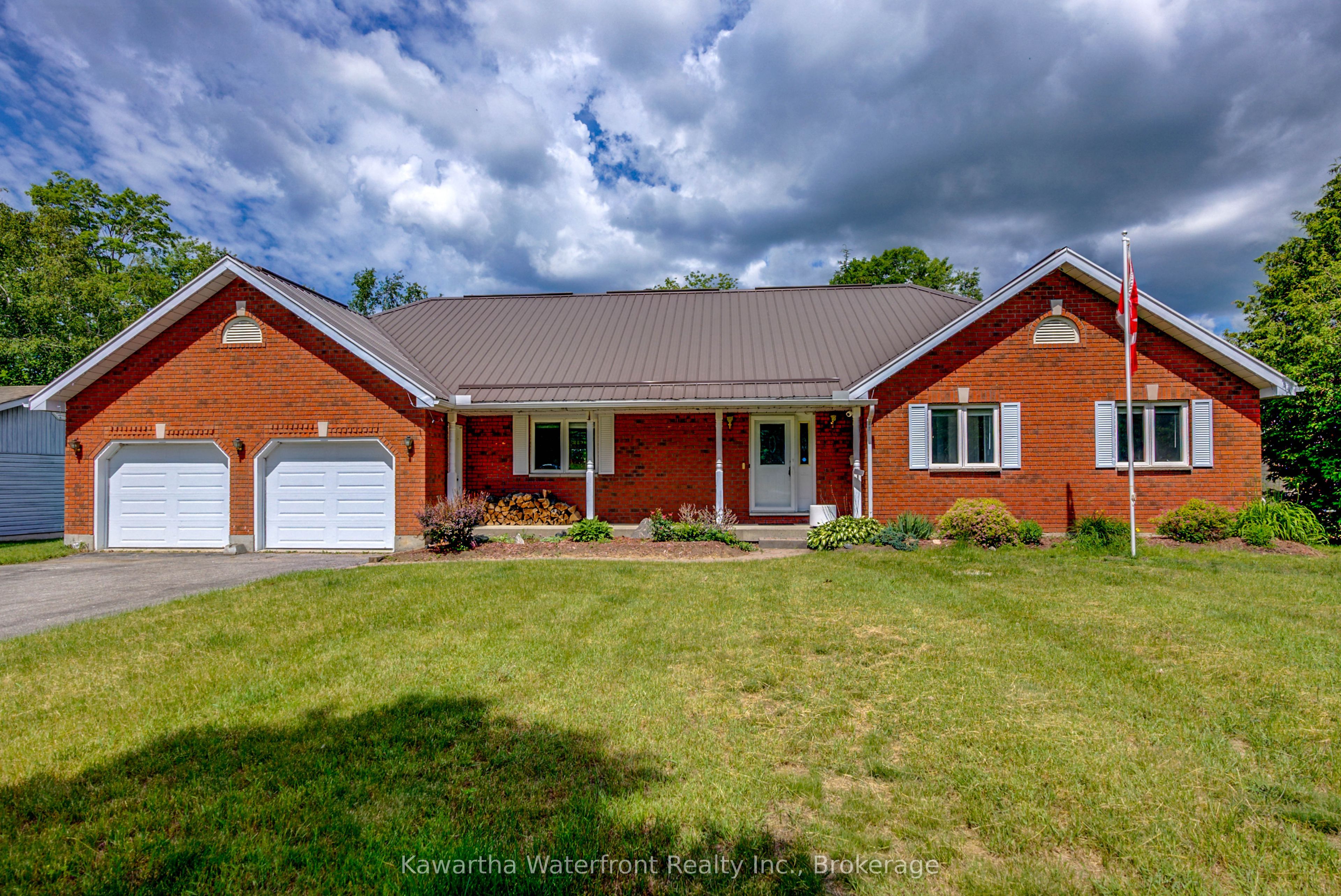 4 Evans Drive, Kawartha Lakes, ON K0M 1N0 photo 2