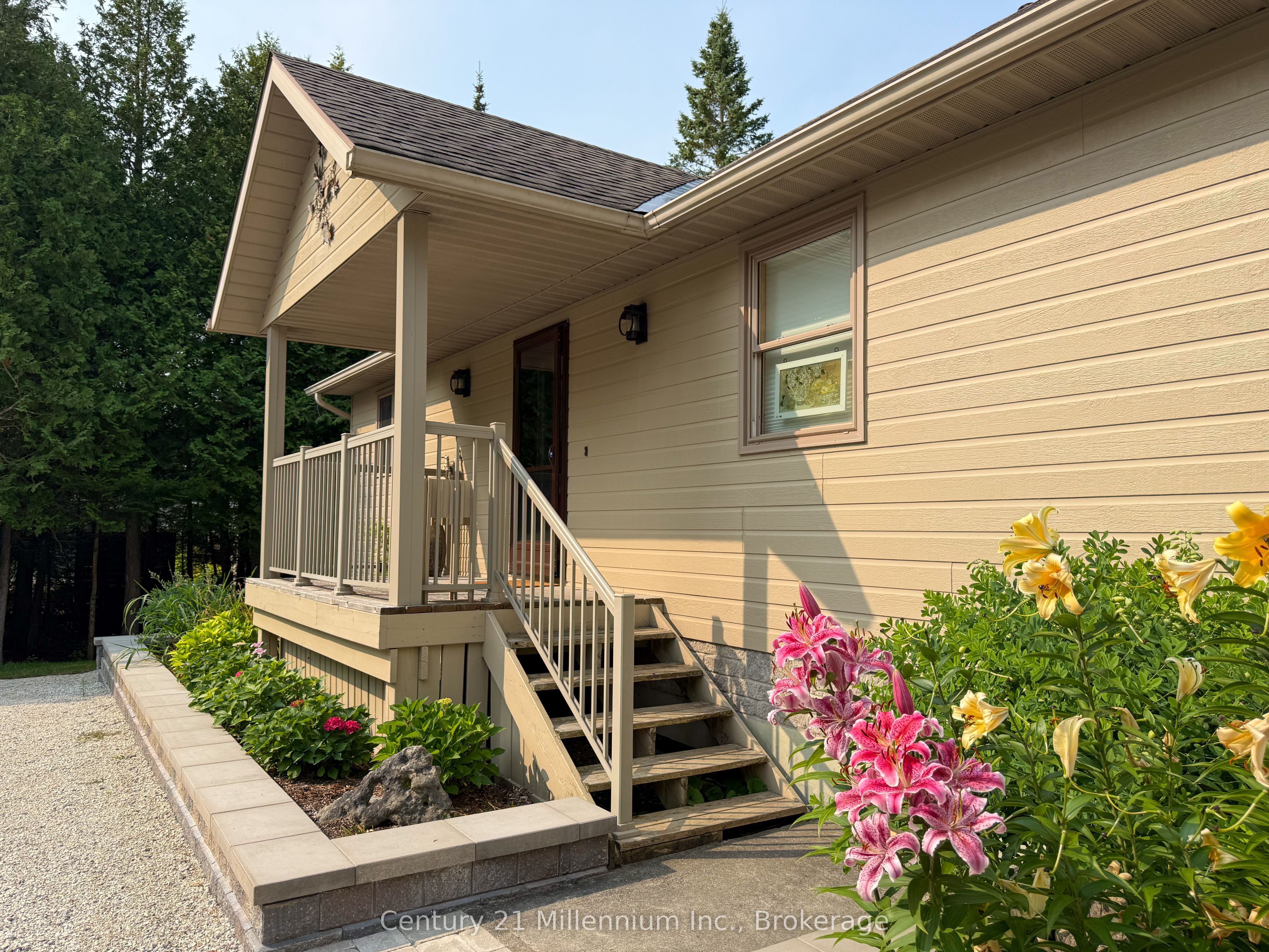 80 Lakewood Country Lane, Northern Bruce Peninsula, ON N0H 1W0 photo 3
