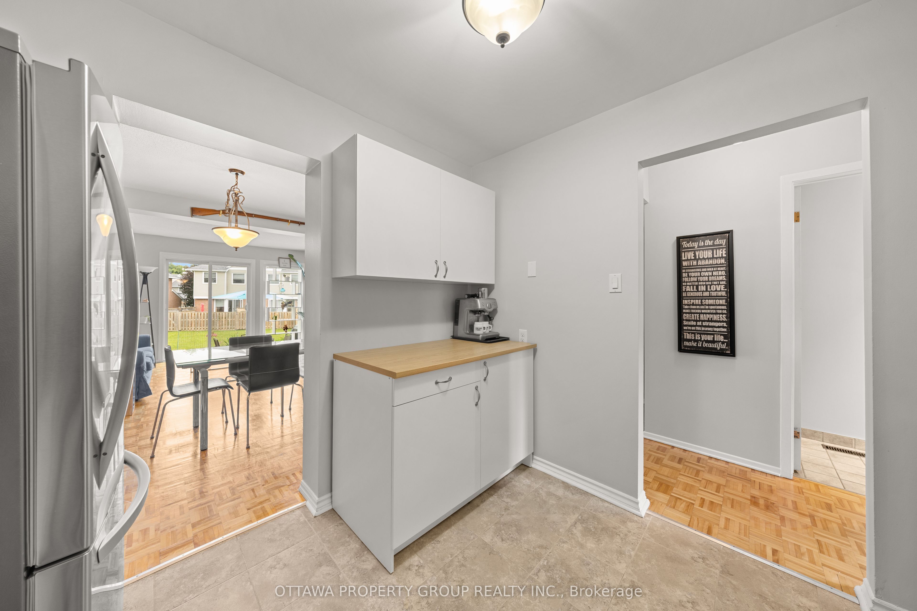 13 Bentbrook Crescent, Barrhaven, ON K2J 3X9 photo 4