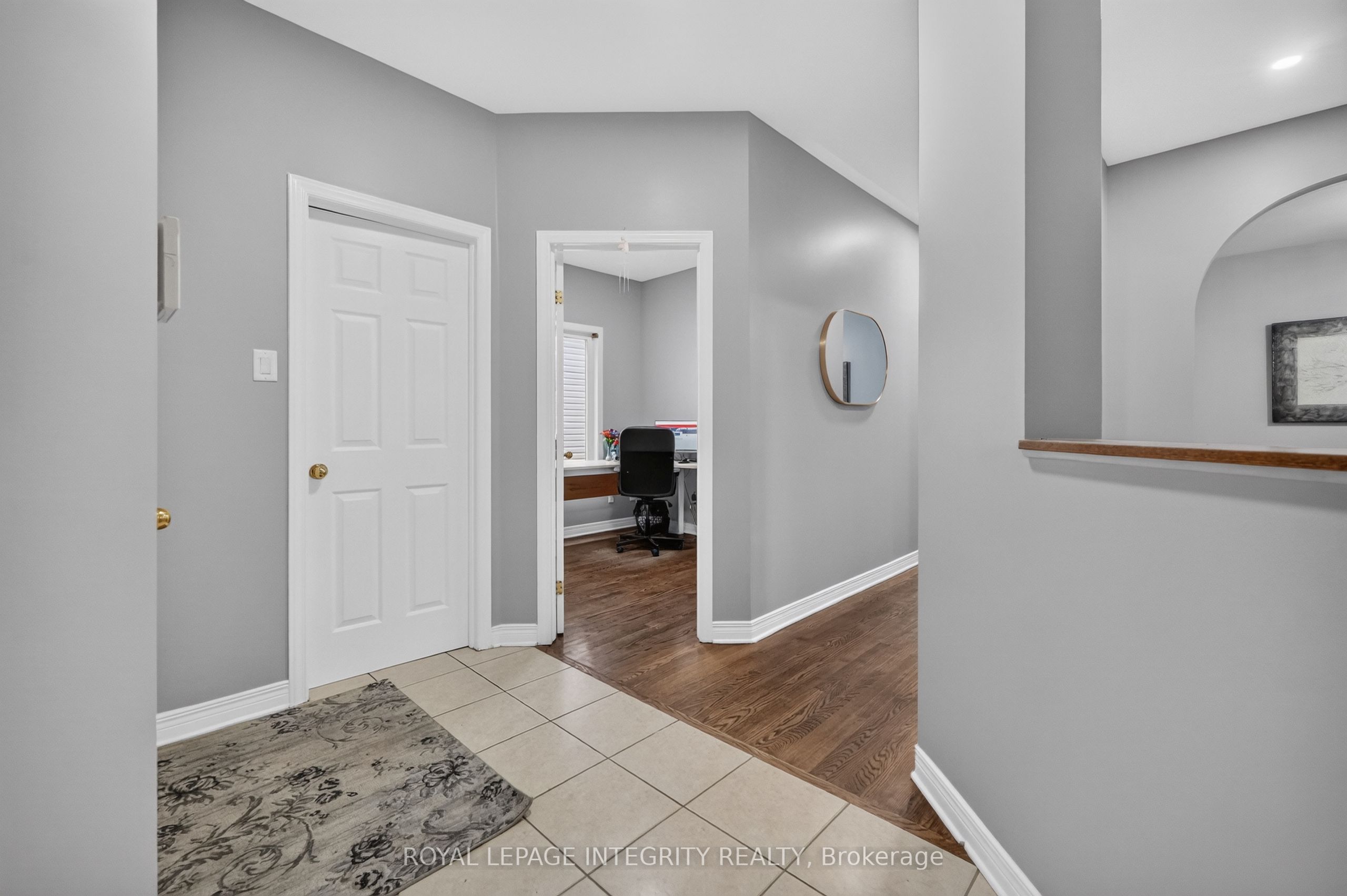 29 Nortoba Crescent, Kanata, ON K2T 1G9 photo 4