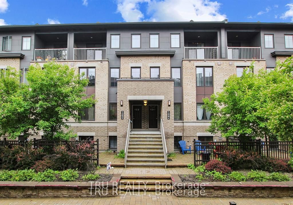 122 Lindenshade Drive 19, Barrhaven, ON K2J 5R5