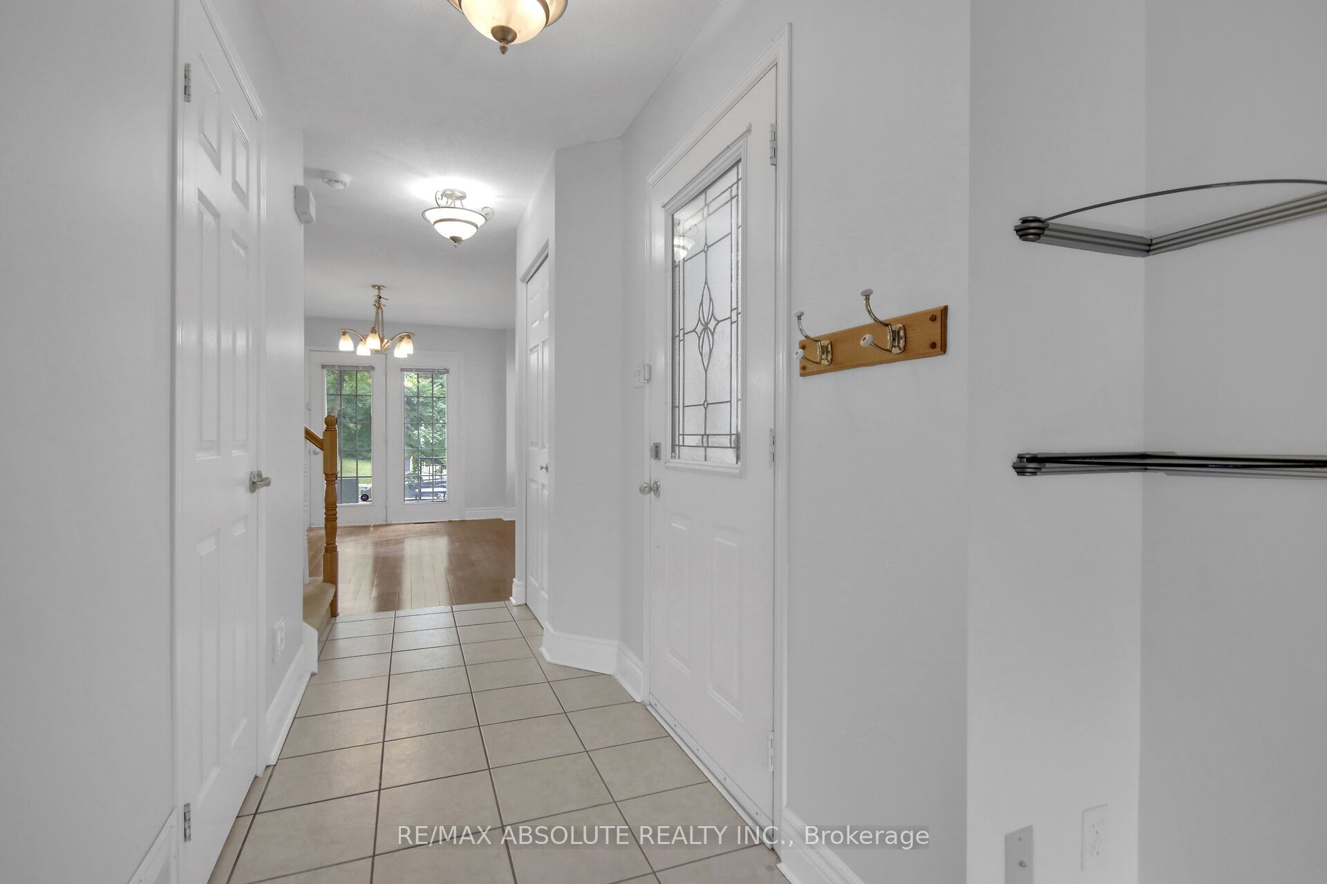 8 Riverbank Court, Stittsville - Munster - Richmond, ON K2S 1V7 photo 3