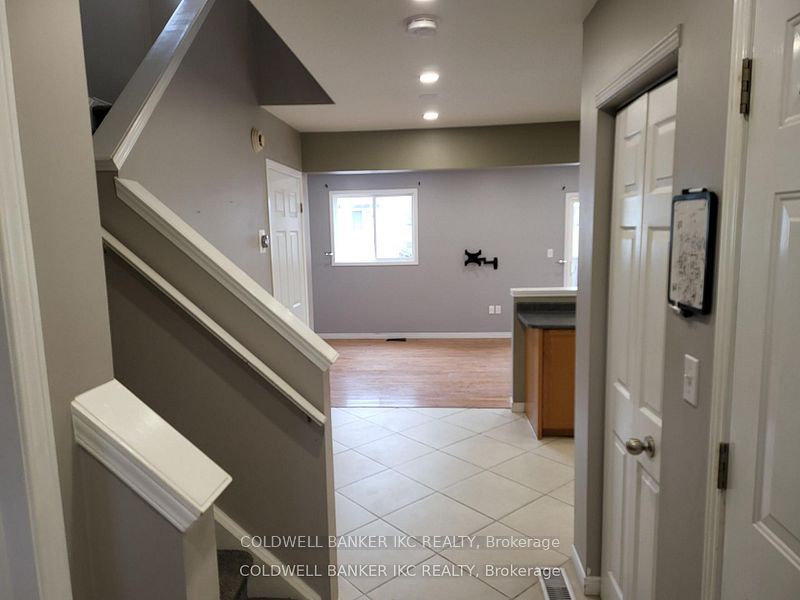 152 Prosperity Drive, Kitchener, ON N2E 4E8 photo 2