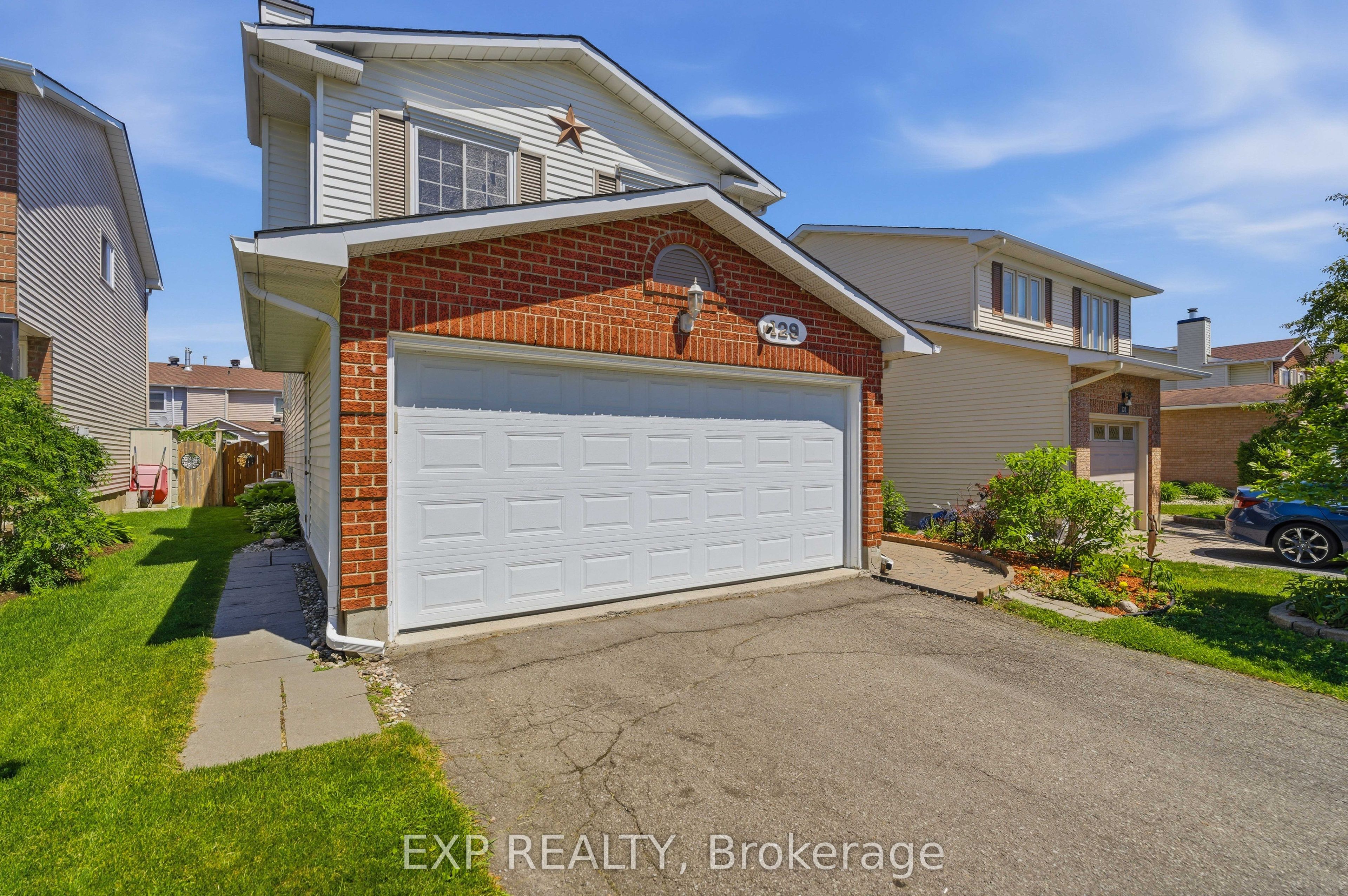 129 PIMPRENELLE Terrace, Orleans - Cumberland and Area, ON K1E 3S7 photo 2