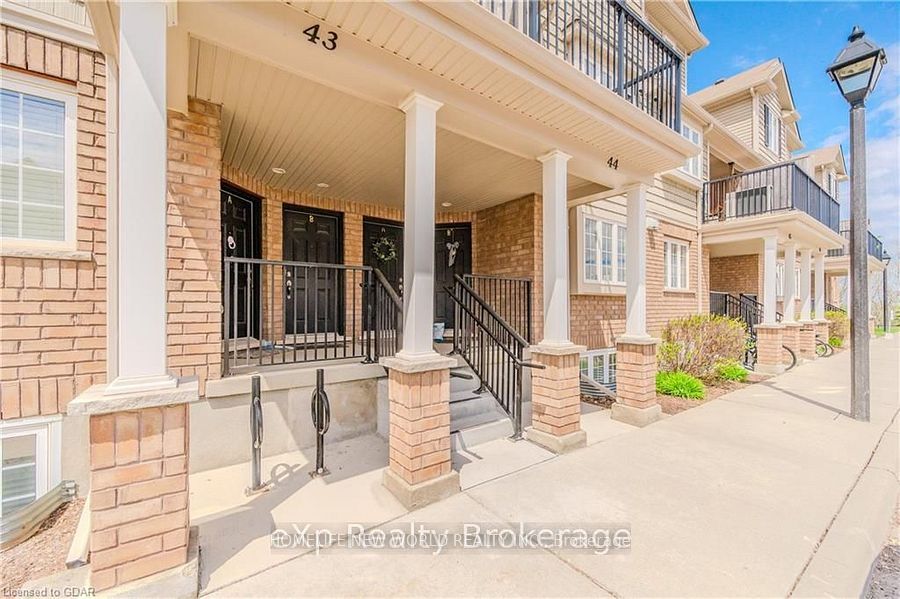 15 Carere Crescent 44B, Guelph, ON N1E 0K4 photo 2